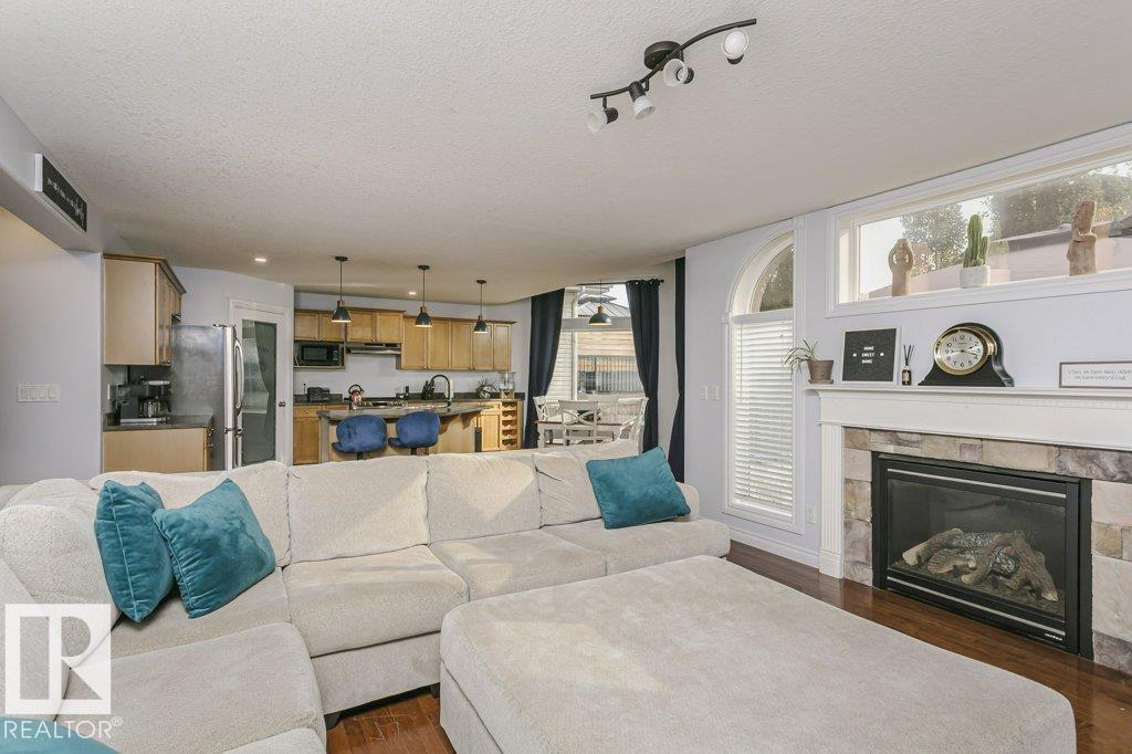 Photo 11 at 8207 96 Street, South Glens, Morinville