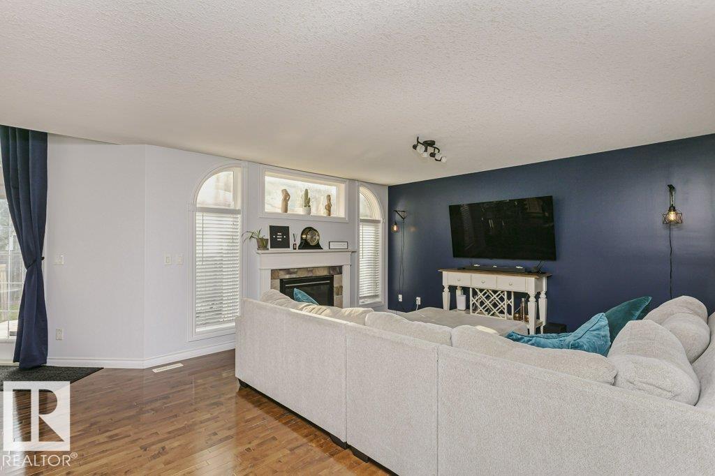 Photo 12 at 8207 96 Street, South Glens, Morinville