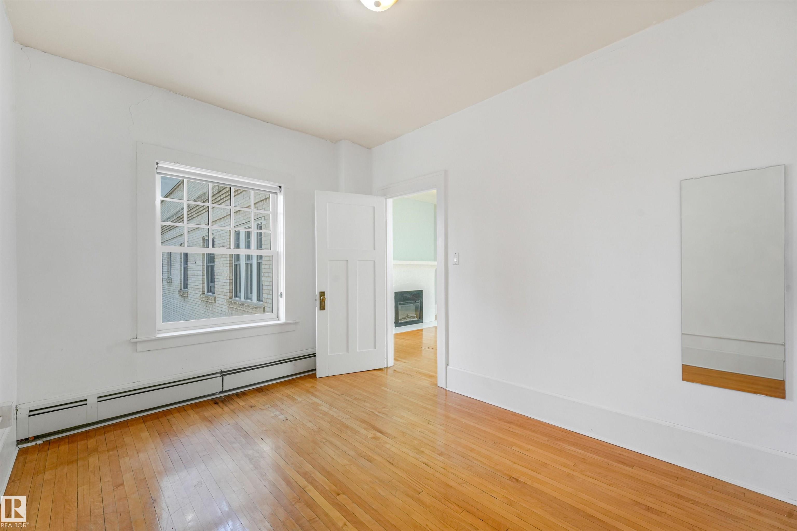 Photo 12 at 307 - 9955 114 Street NW, Wîhkwêntôwin, Edmonton
