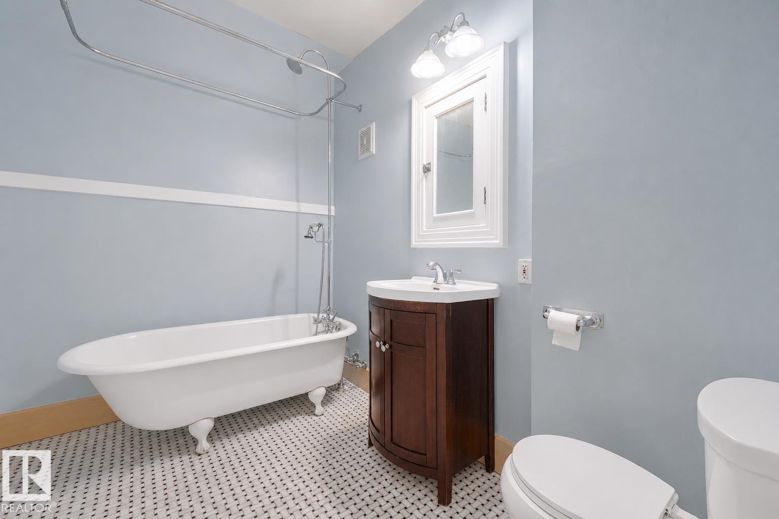 Photo 19 at 307 - 9955 114 Street NW, Wîhkwêntôwin, Edmonton