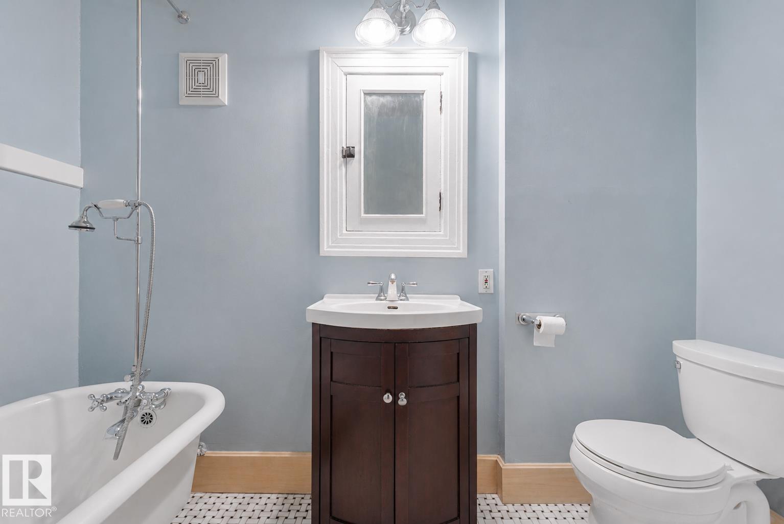 Photo 20 at 307 - 9955 114 Street NW, Wîhkwêntôwin, Edmonton
