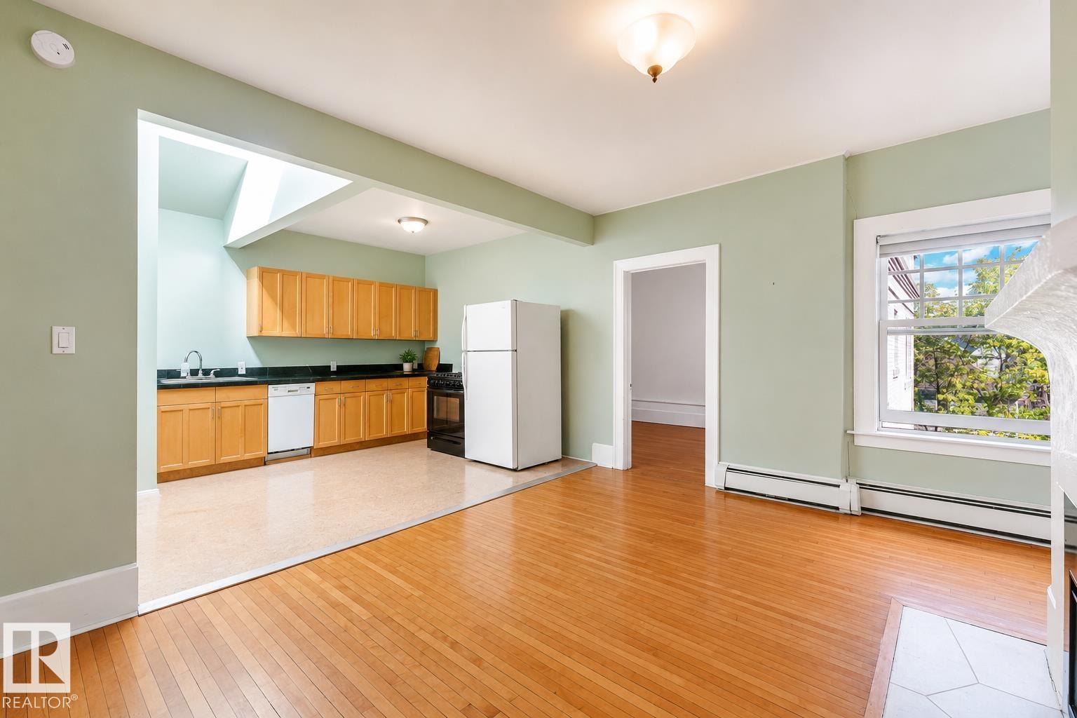 Photo 10 at 307 - 9955 114 Street NW, Wîhkwêntôwin, Edmonton