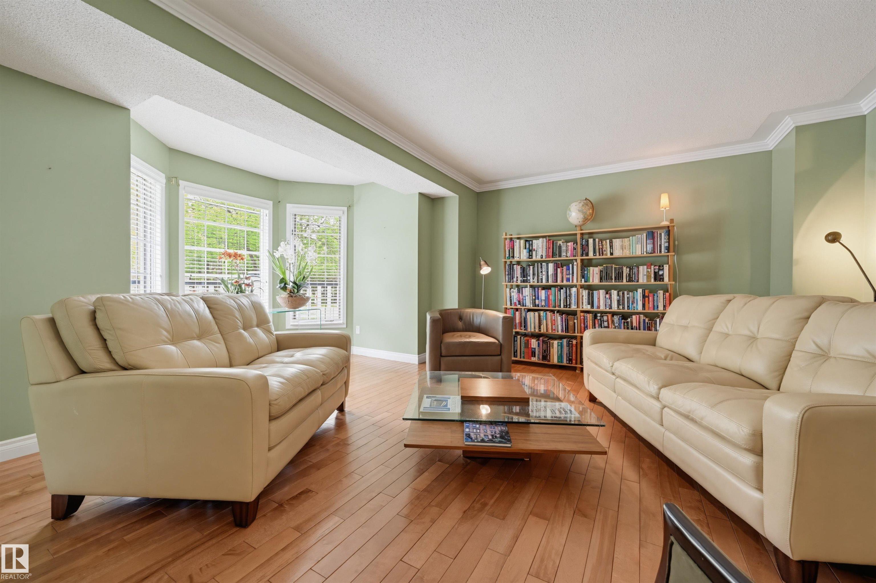 Photo 4 at 11107 98 Avenue NW, Wîhkwêntôwin, Edmonton