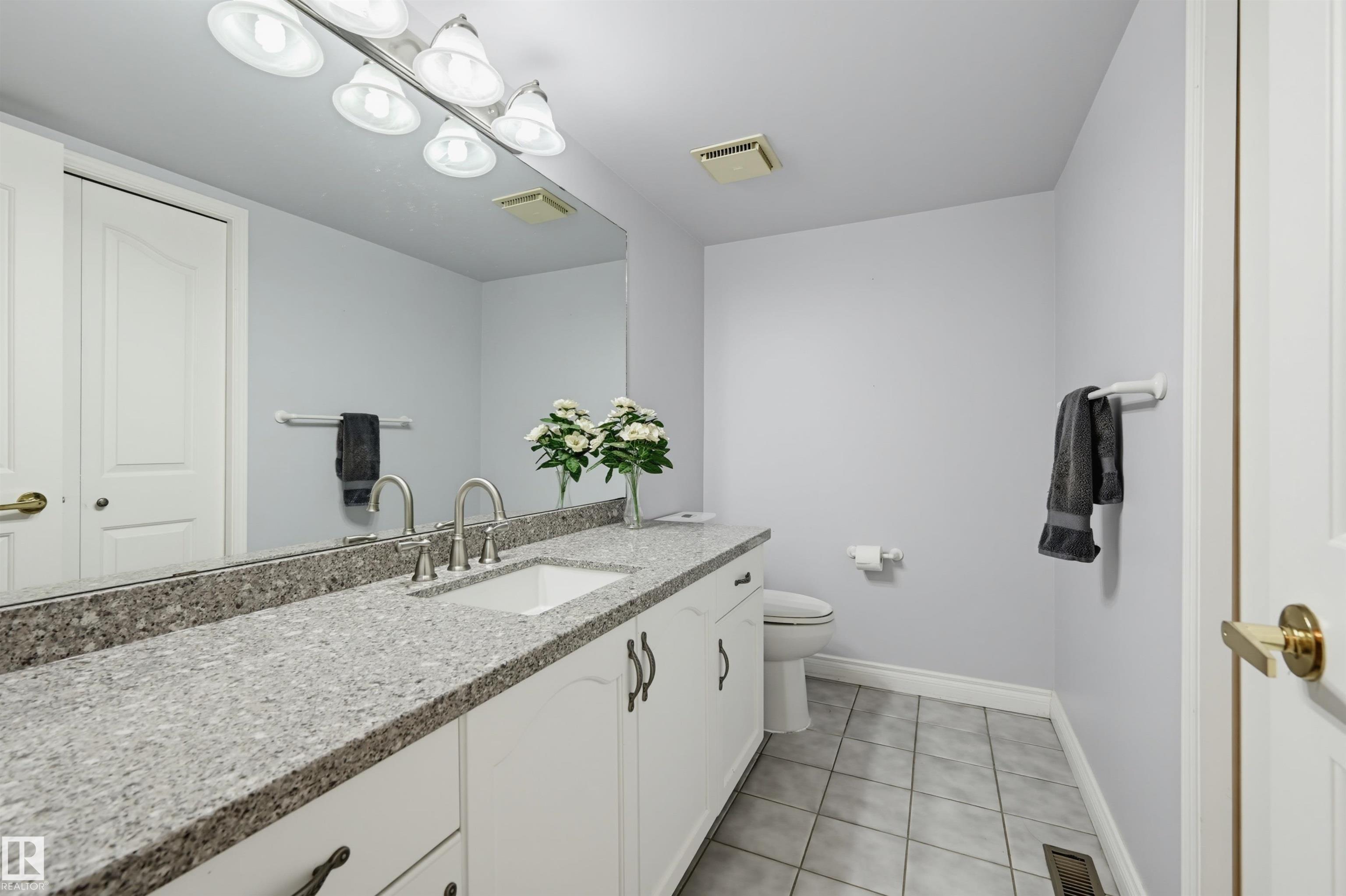 Photo 34 at 11107 98 Avenue NW, Wîhkwêntôwin, Edmonton