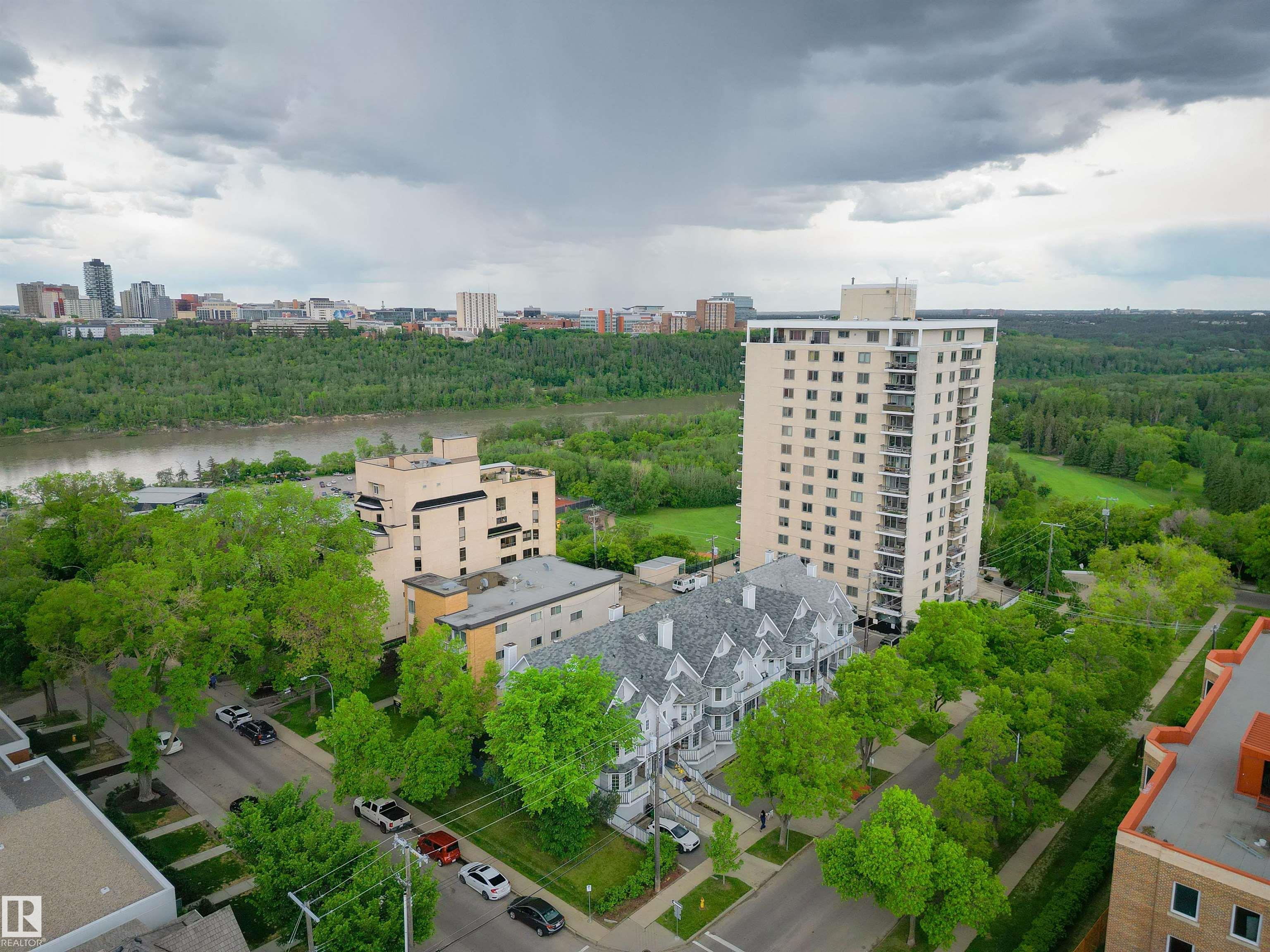 Photo 41 at 11107 98 Avenue NW, Wîhkwêntôwin, Edmonton