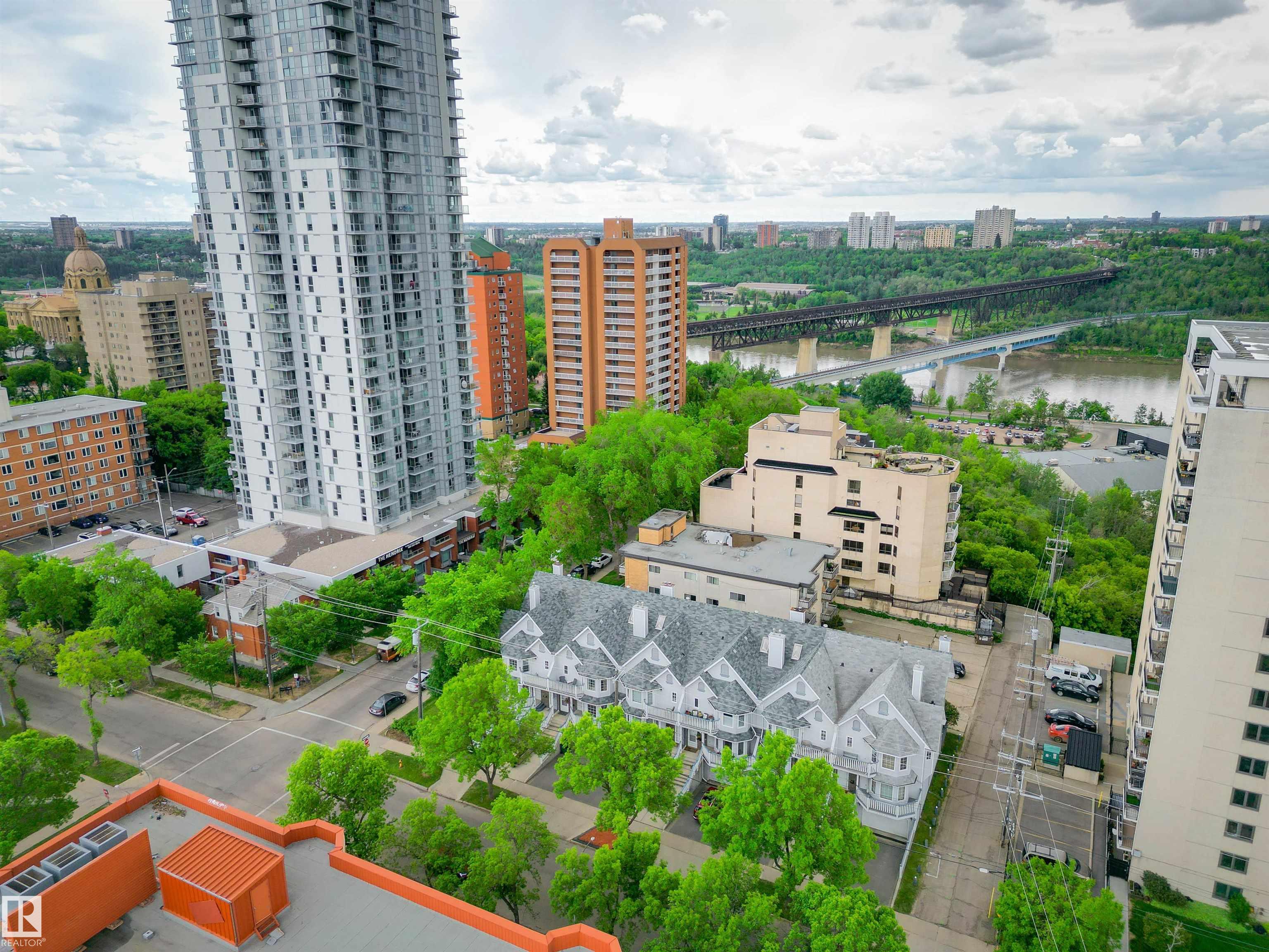 Photo 47 at 11107 98 Avenue NW, Wîhkwêntôwin, Edmonton
