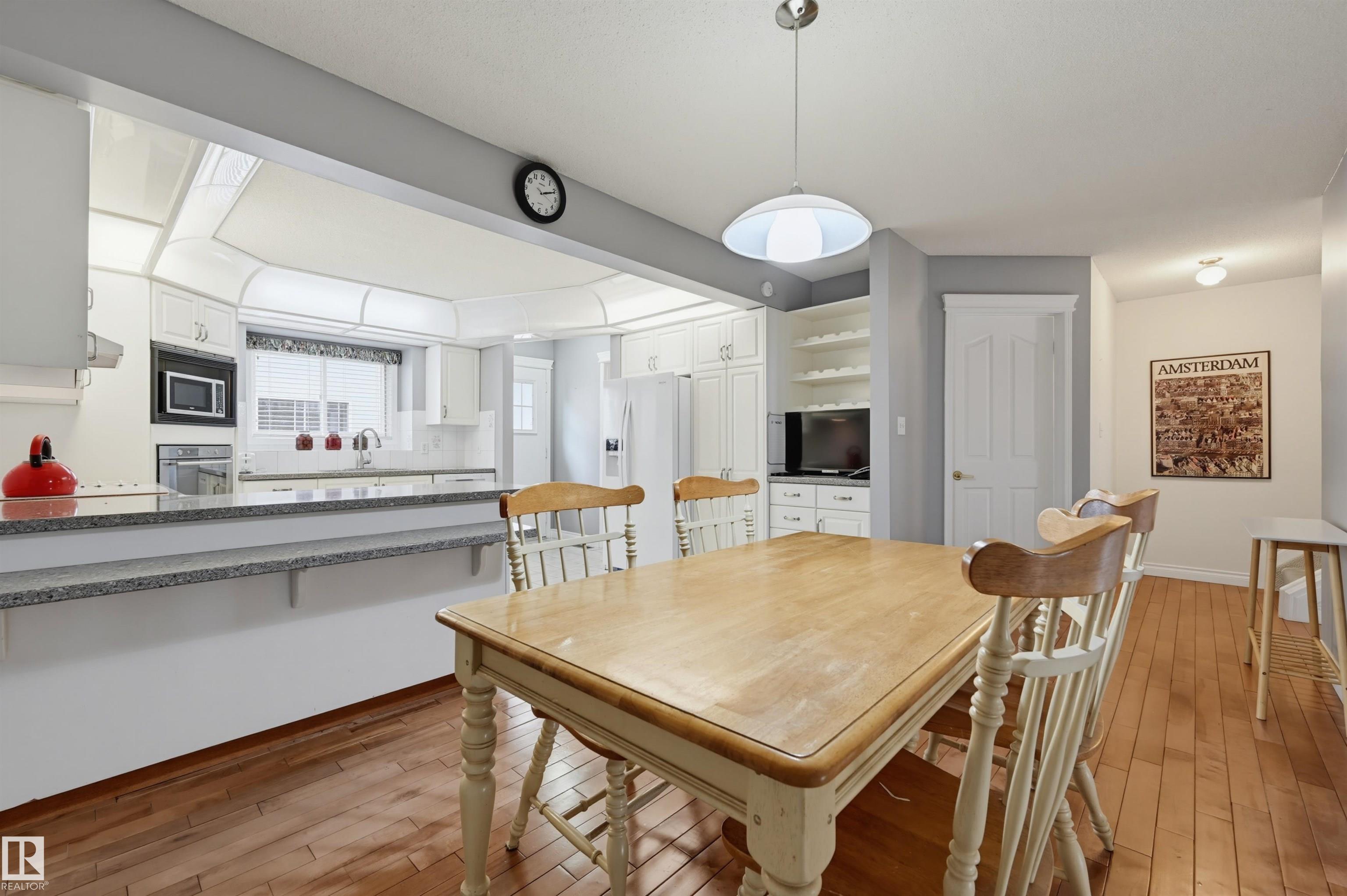 Photo 8 at 11107 98 Avenue NW, Wîhkwêntôwin, Edmonton