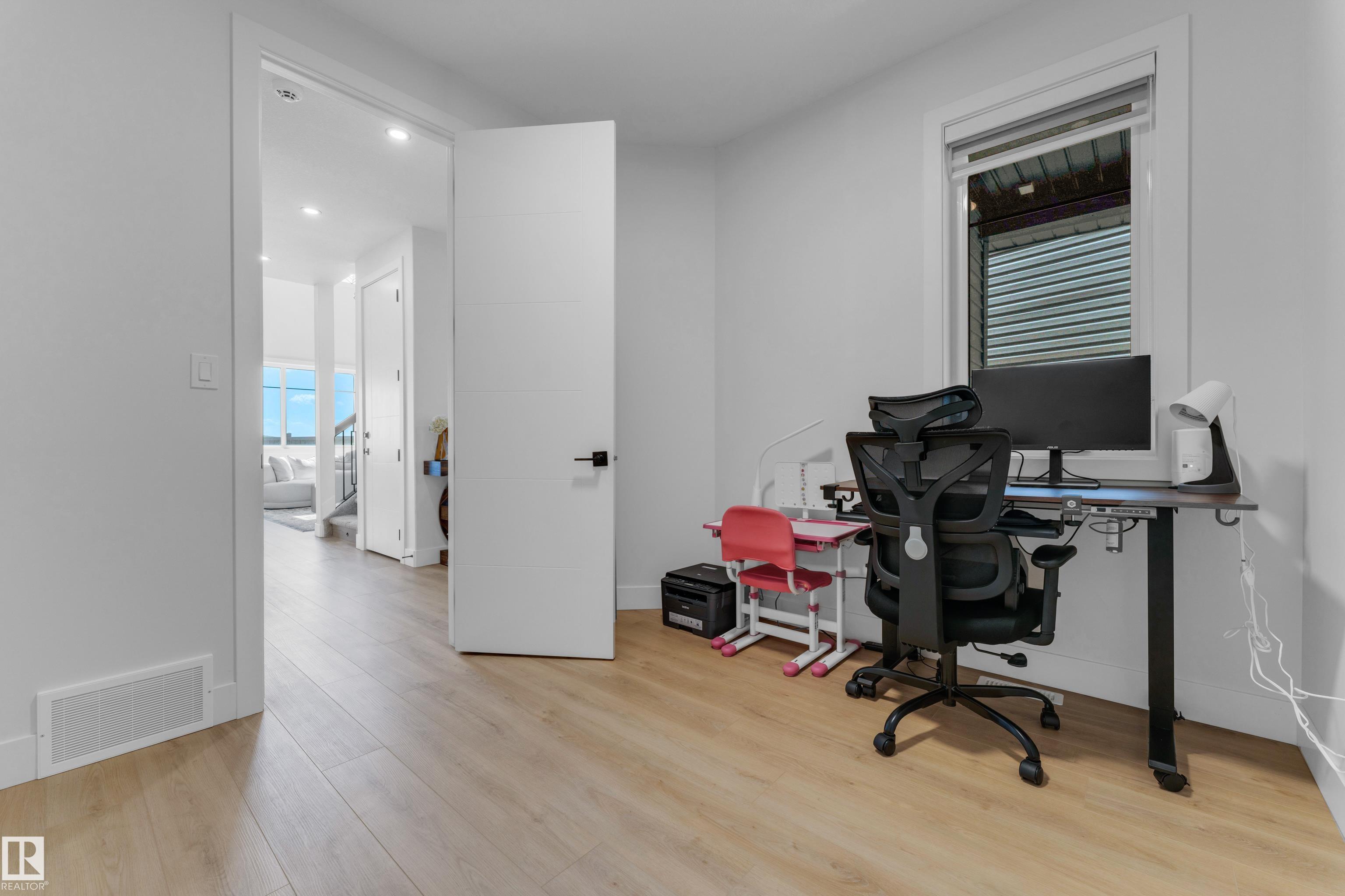 Photo 8 at 22803 80 Avenue NW, Rosenthal, Edmonton