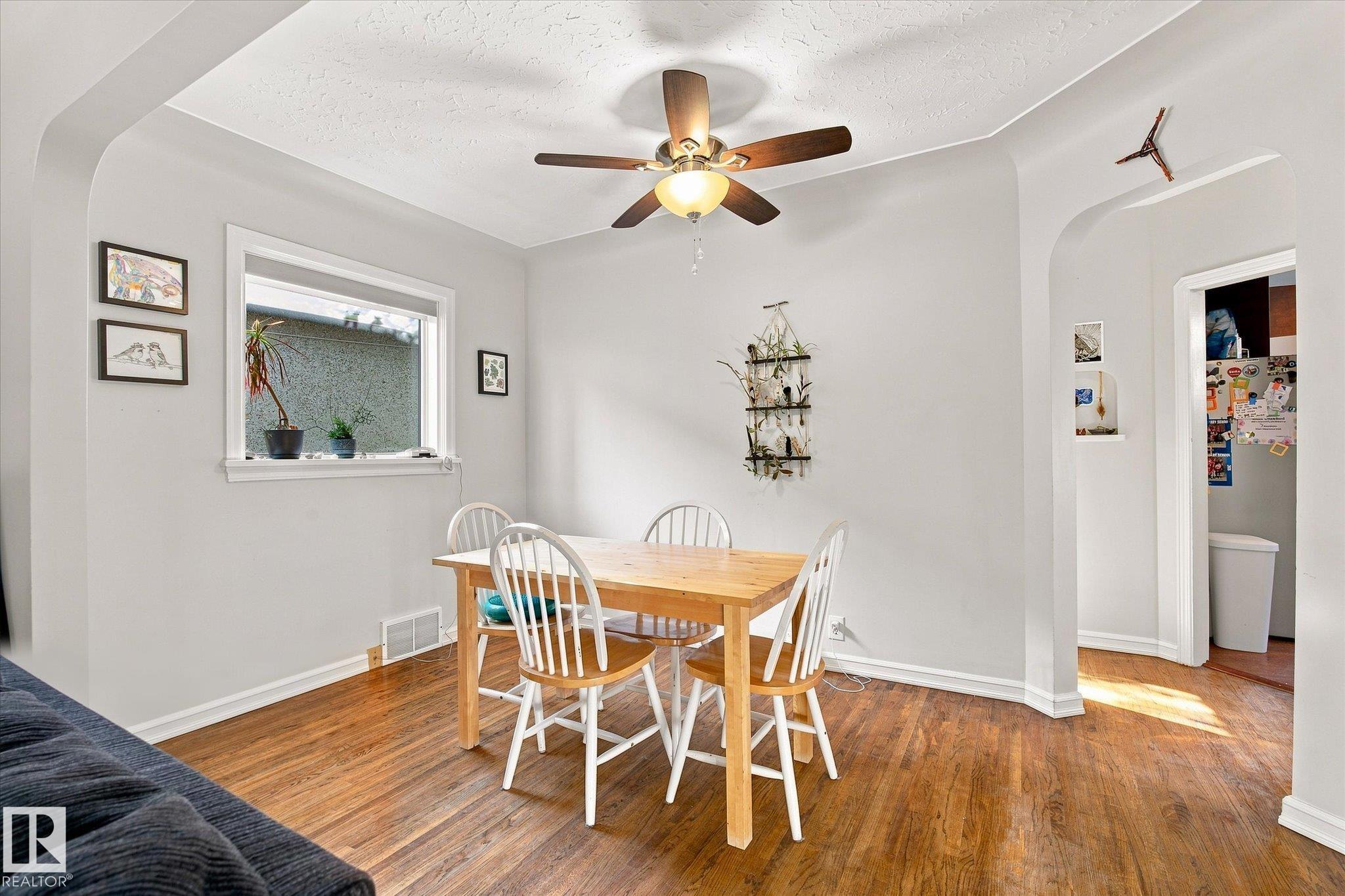 Photo 15 at 10943 72 Avenue NW, Parkallen, Edmonton