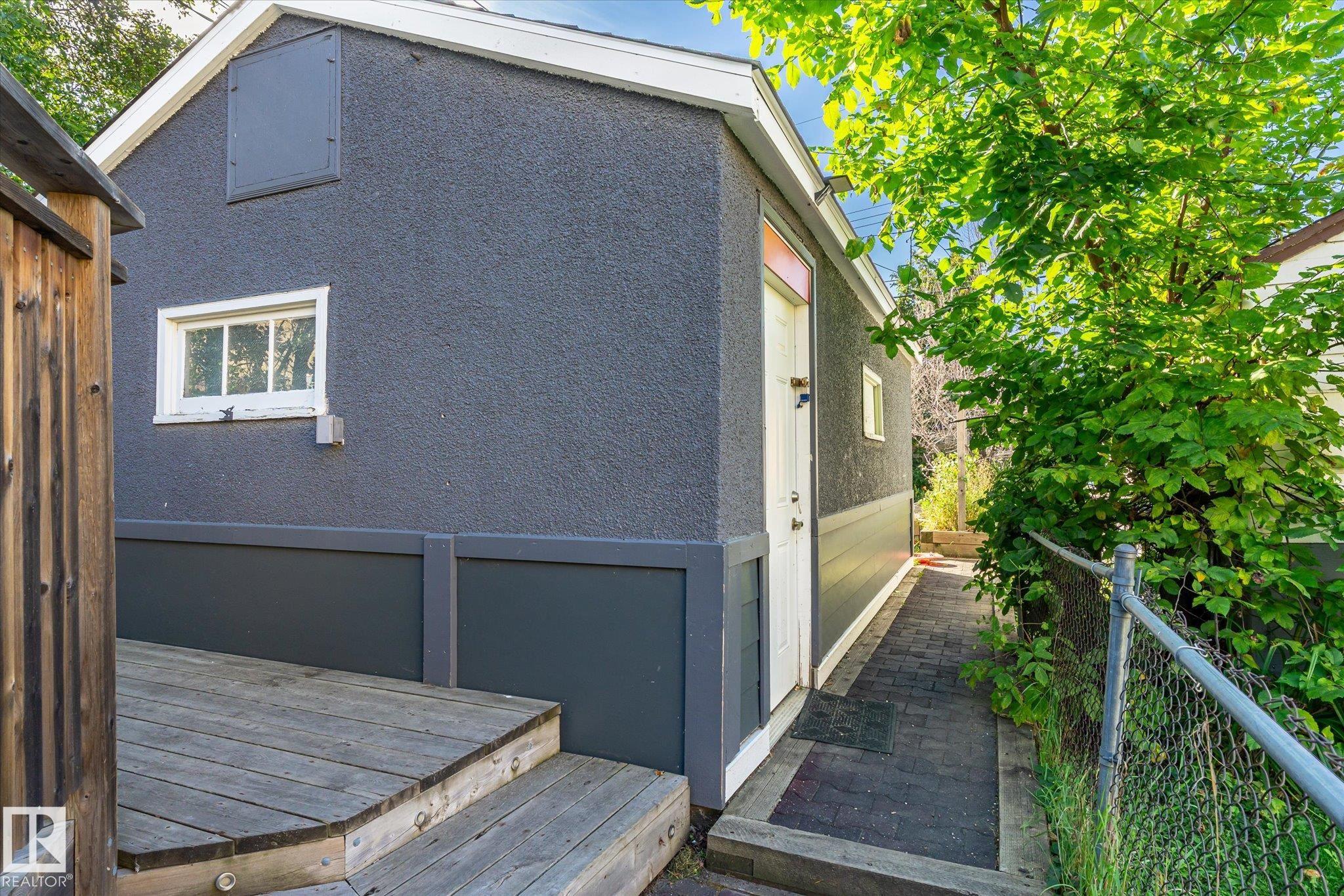 Photo 38 at 10943 72 Avenue NW, Parkallen, Edmonton
