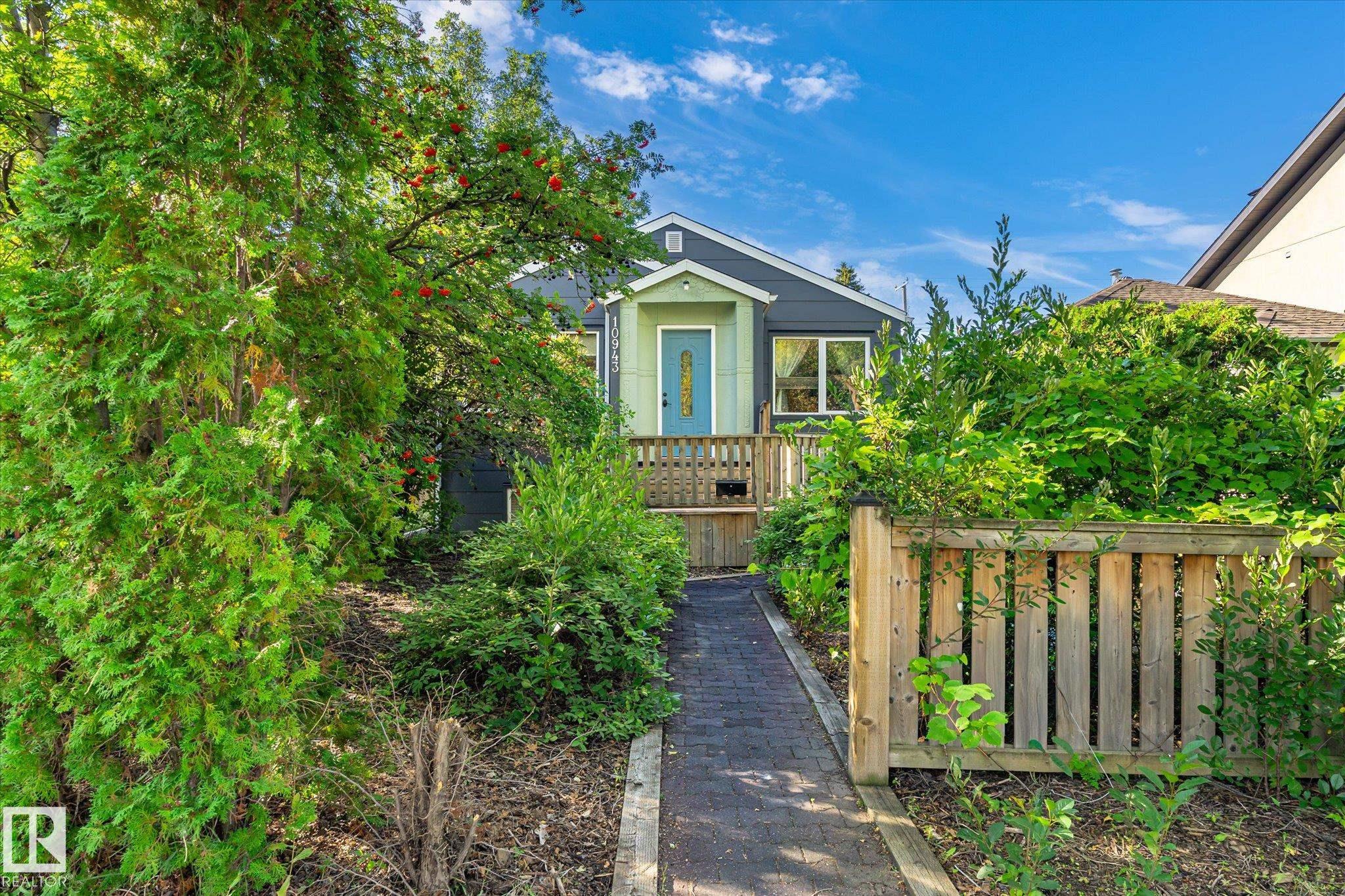 Photo 7 at 10943 72 Avenue NW, Parkallen, Edmonton