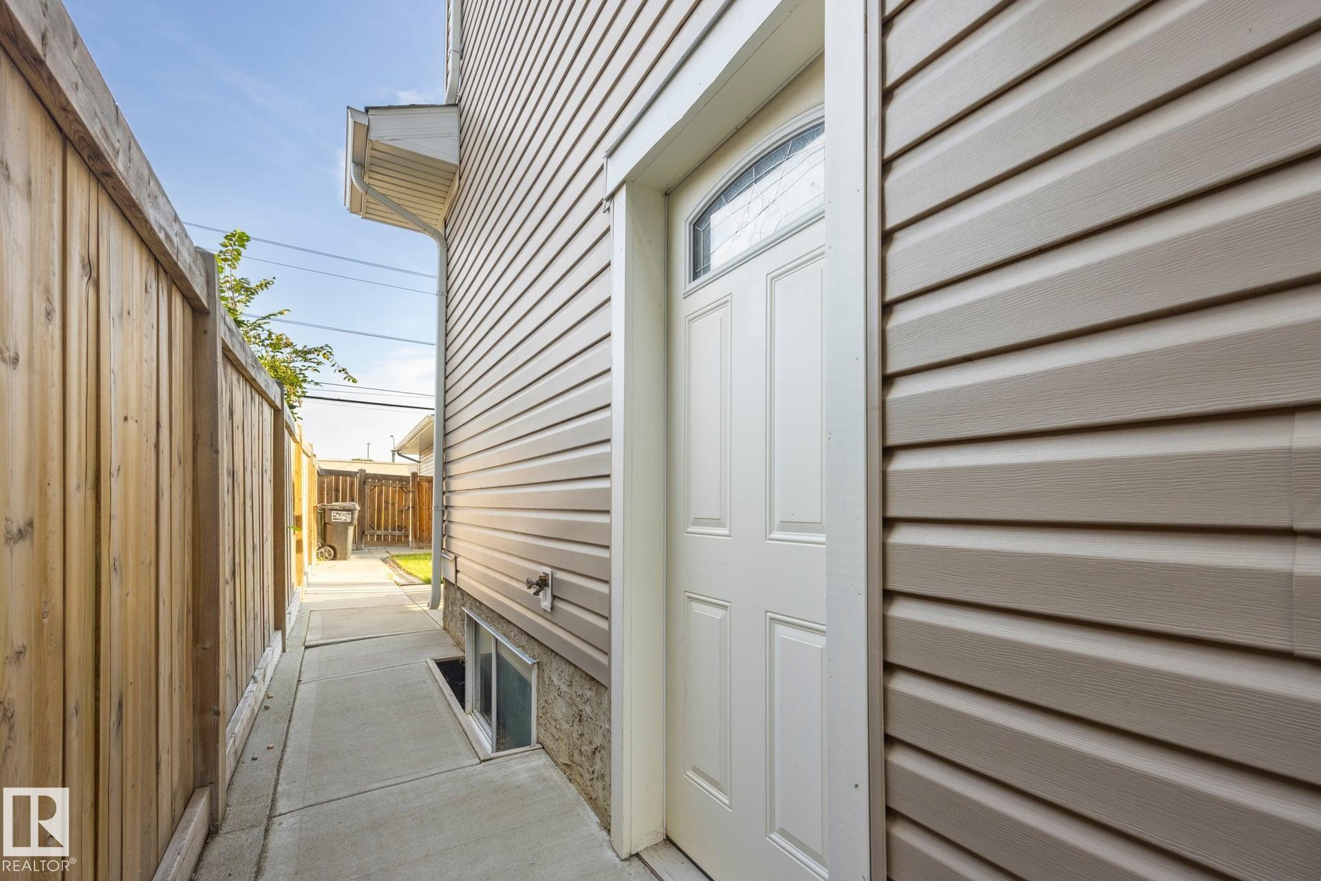 Photo 45 at 8952 81 Avenue NW, King Edward Park, Edmonton