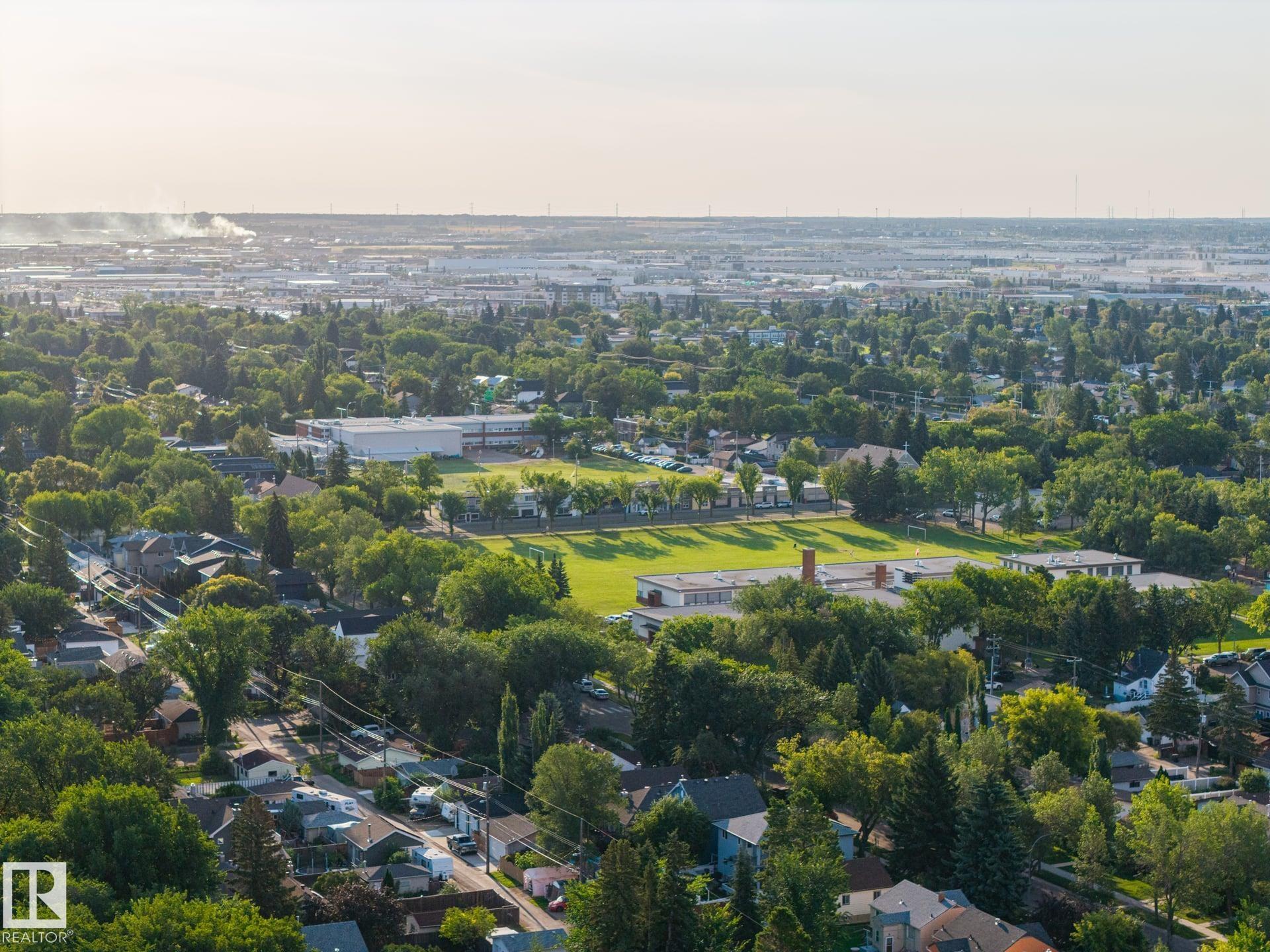 Photo 64 at 8952 81 Avenue NW, King Edward Park, Edmonton