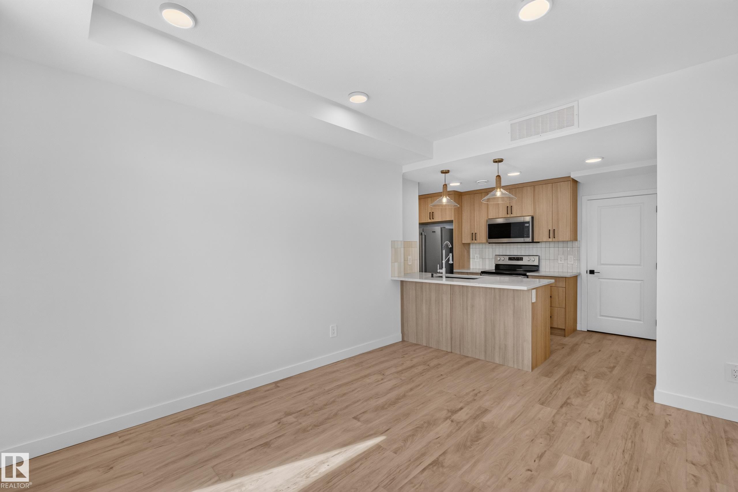 Photo 6 at 58 - 16231 19 Avenue SW, Glenridding Ravine, Edmonton