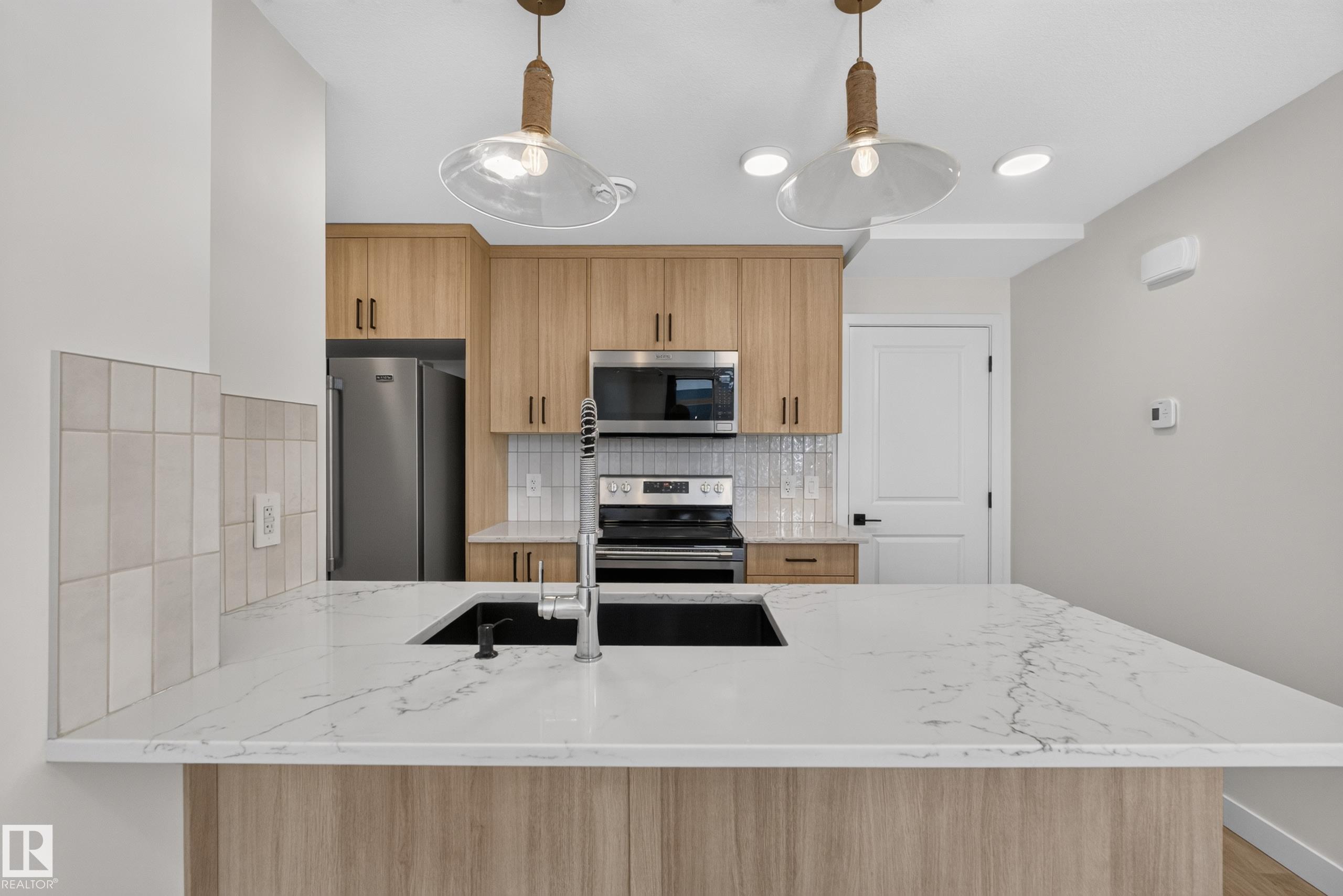 Photo 9 at 58 - 16231 19 Avenue SW, Glenridding Ravine, Edmonton