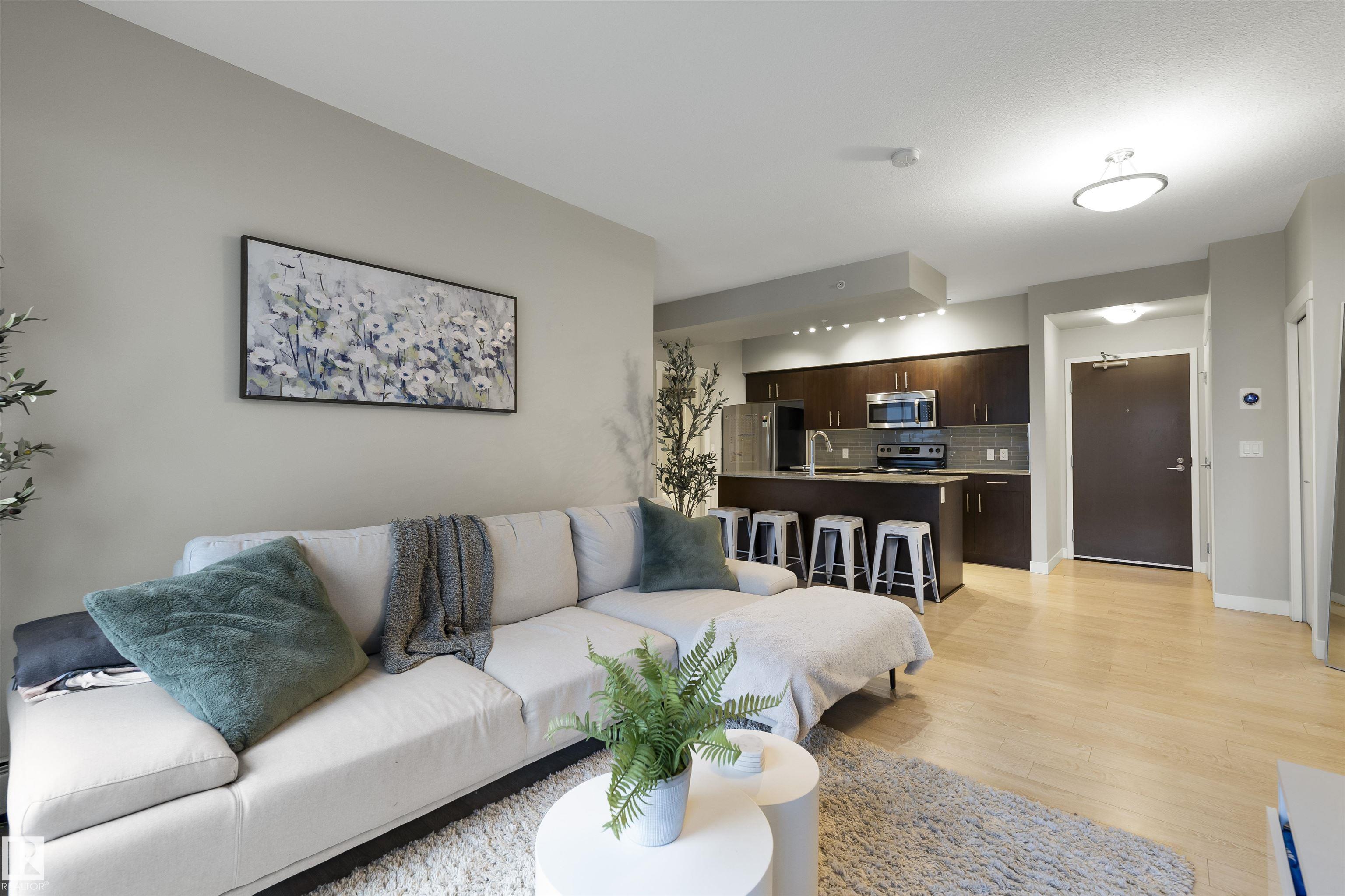 Photo 15 at 905 - 10226 104 Street NW, Downtown, Edmonton