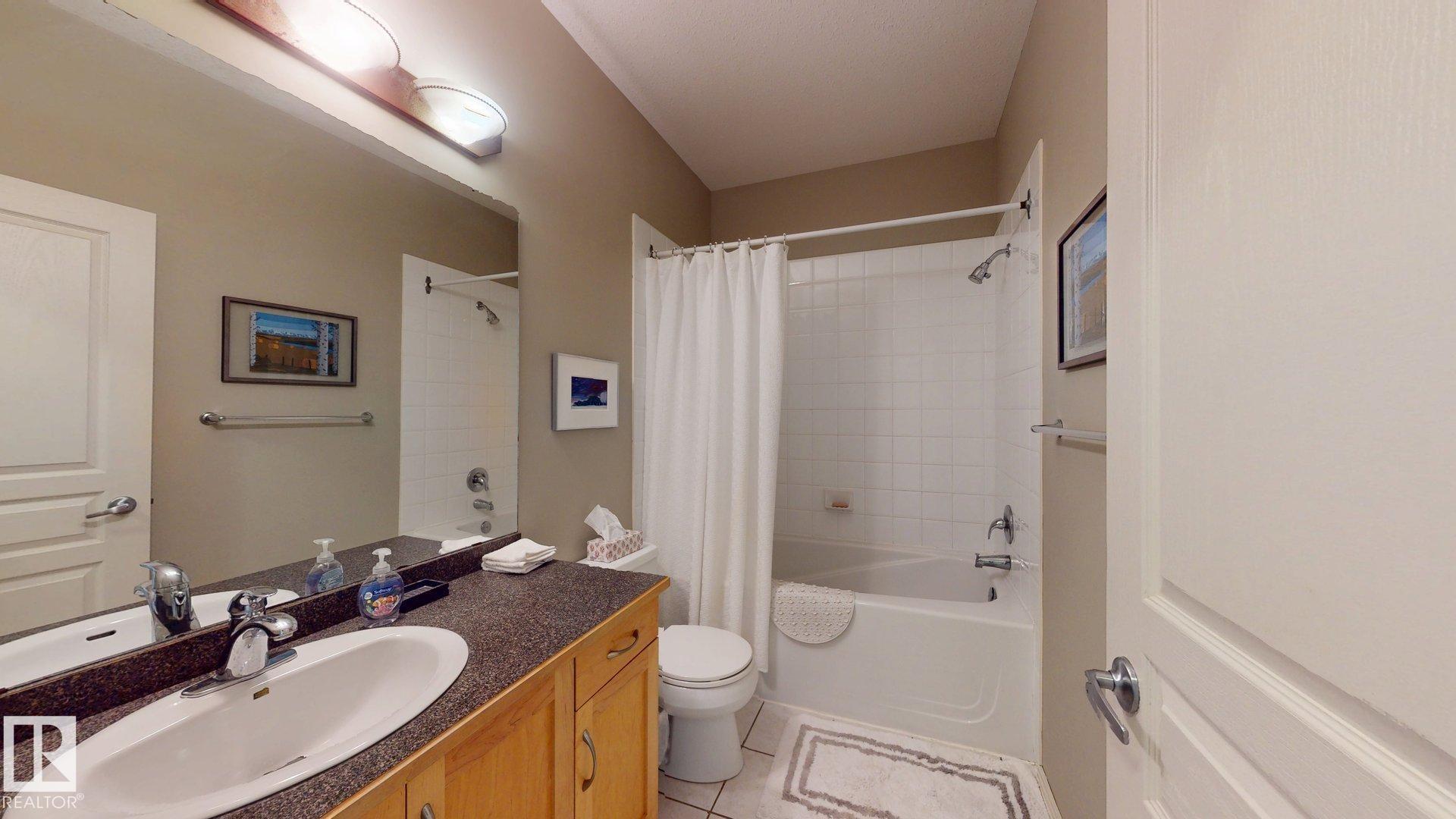 Photo 26 at 9846 112 Street NW, Wîhkwêntôwin, Edmonton
