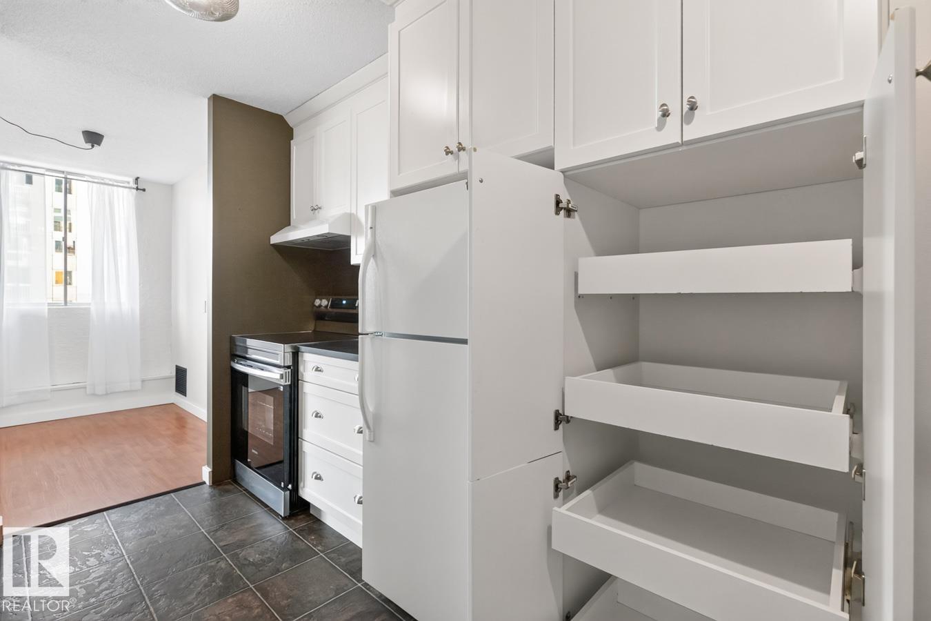 Photo 15 at 612 - 11307 99 Avenue NW, Wîhkwêntôwin, Edmonton
