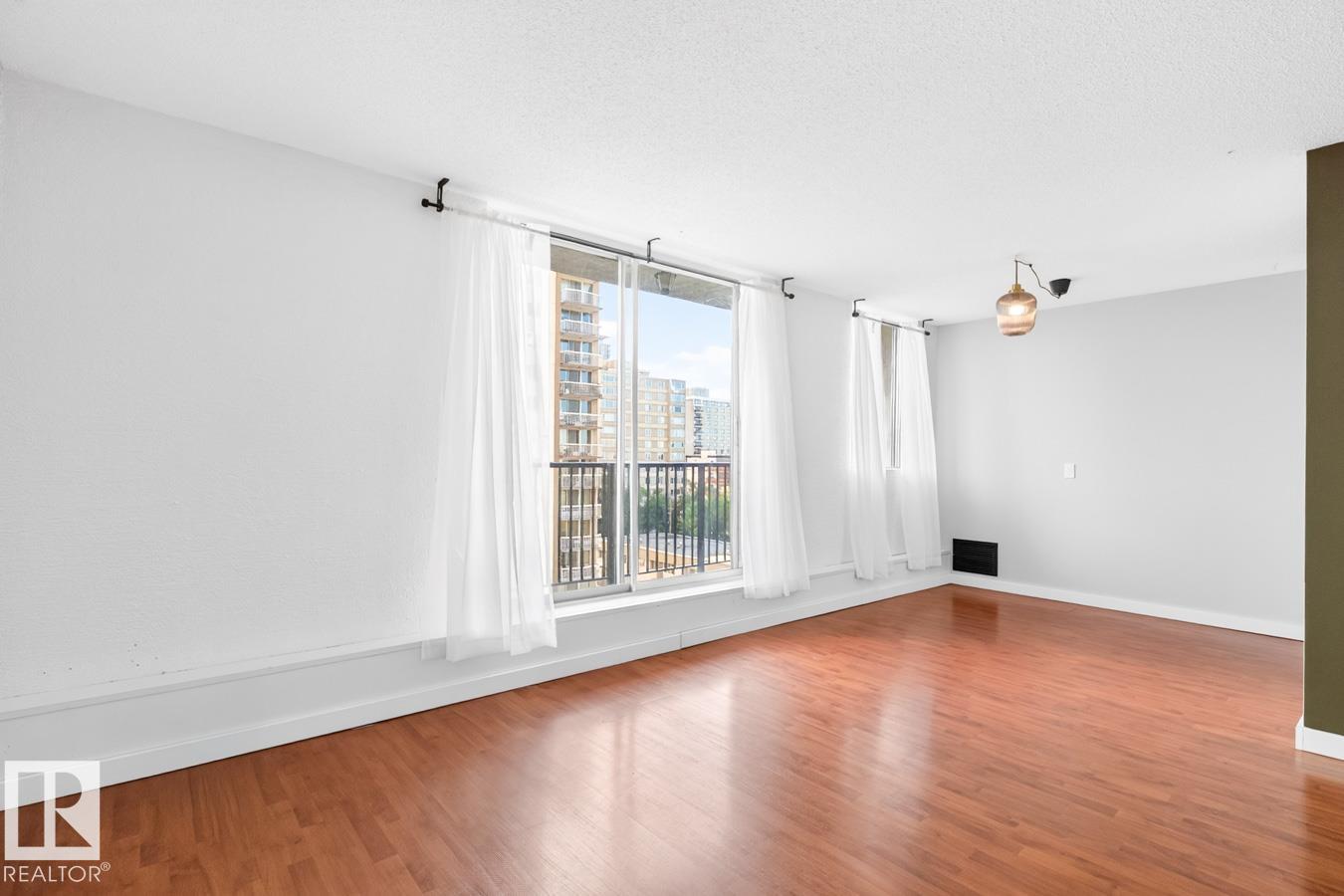Photo 18 at 612 - 11307 99 Avenue NW, Wîhkwêntôwin, Edmonton