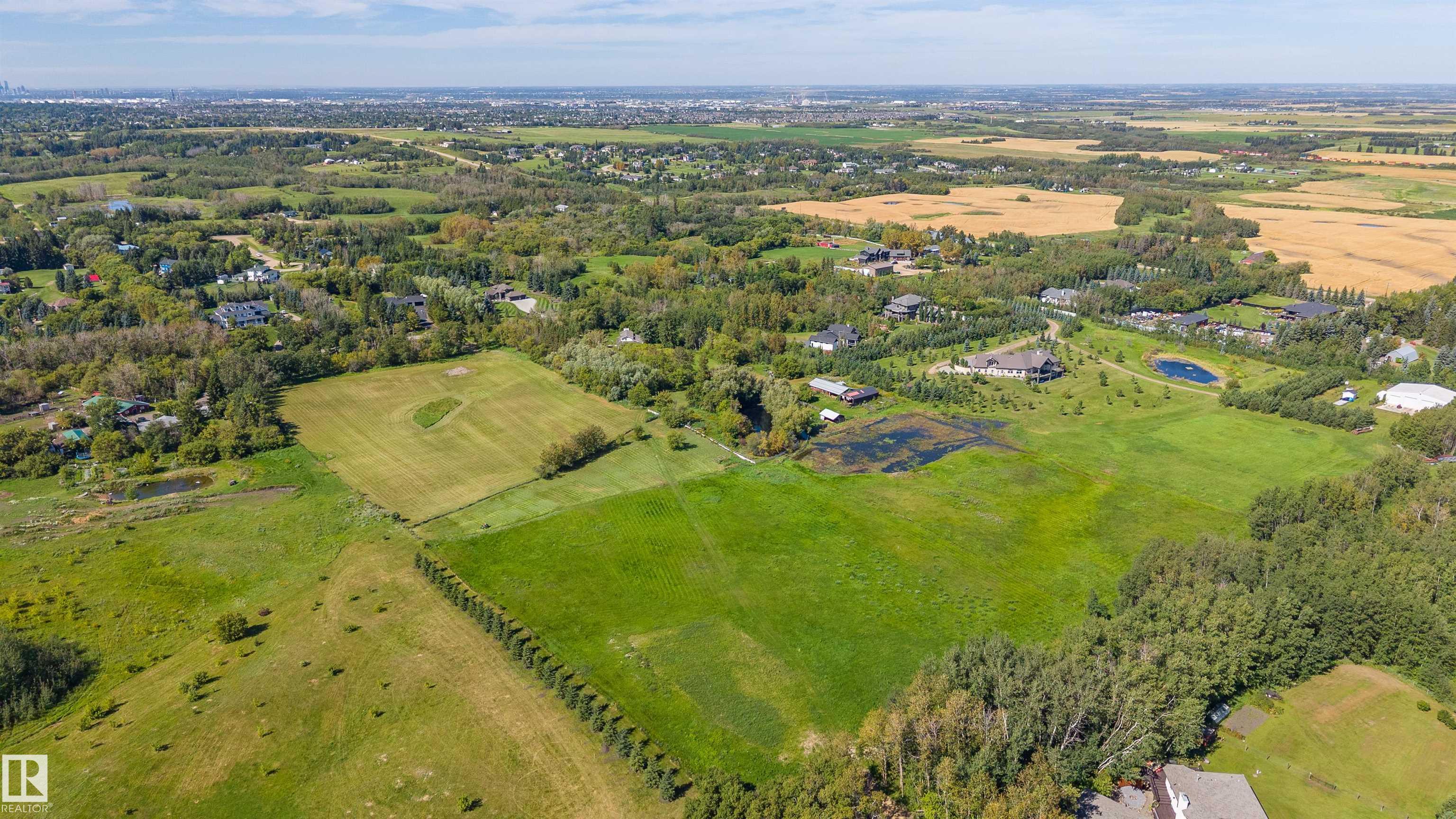Photo 15 at 3 22459 Township Road 530, Barry Hill, Rural Strathcona County