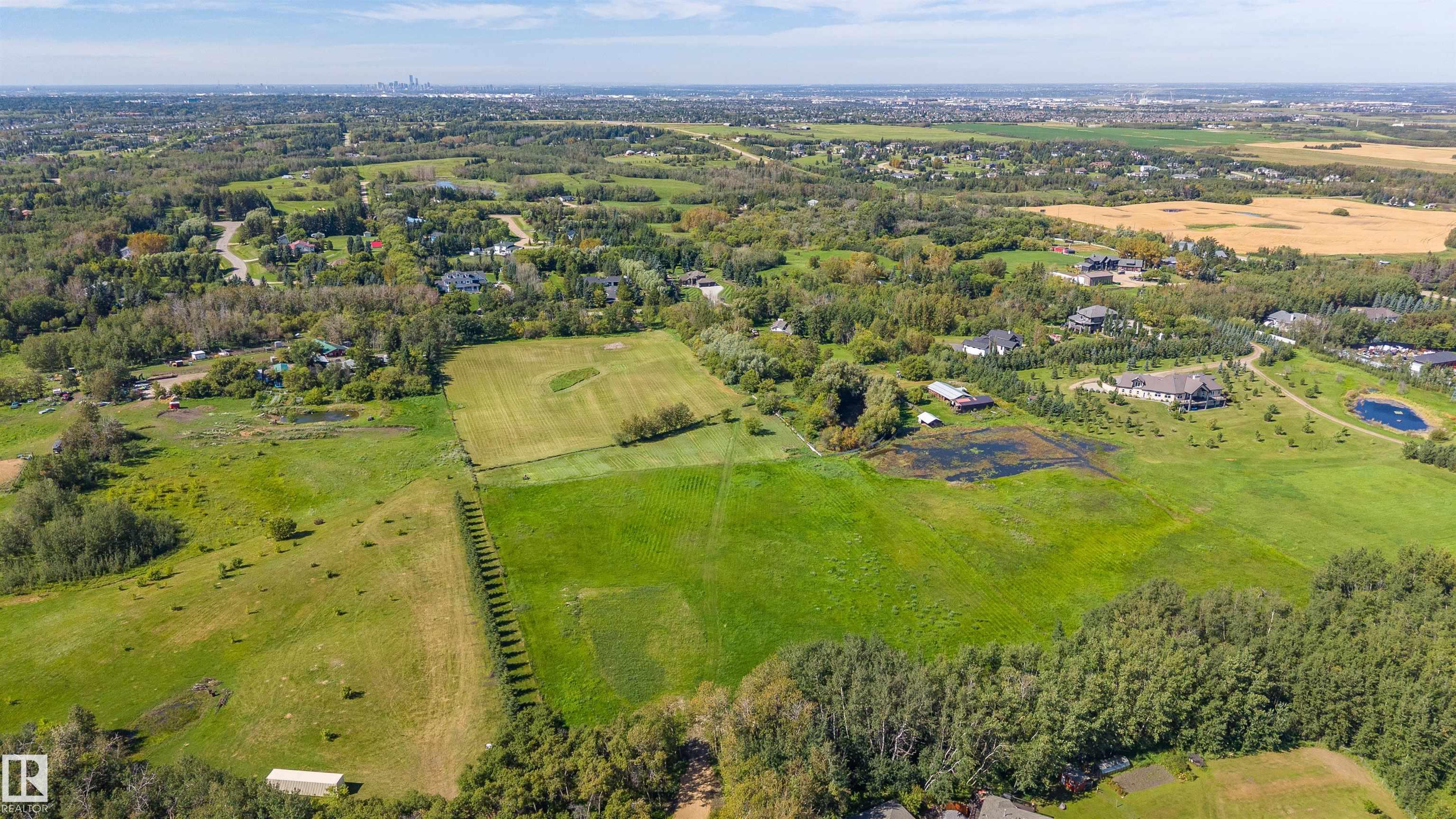 Photo 16 at 3 22459 Township Road 530, Barry Hill, Rural Strathcona County