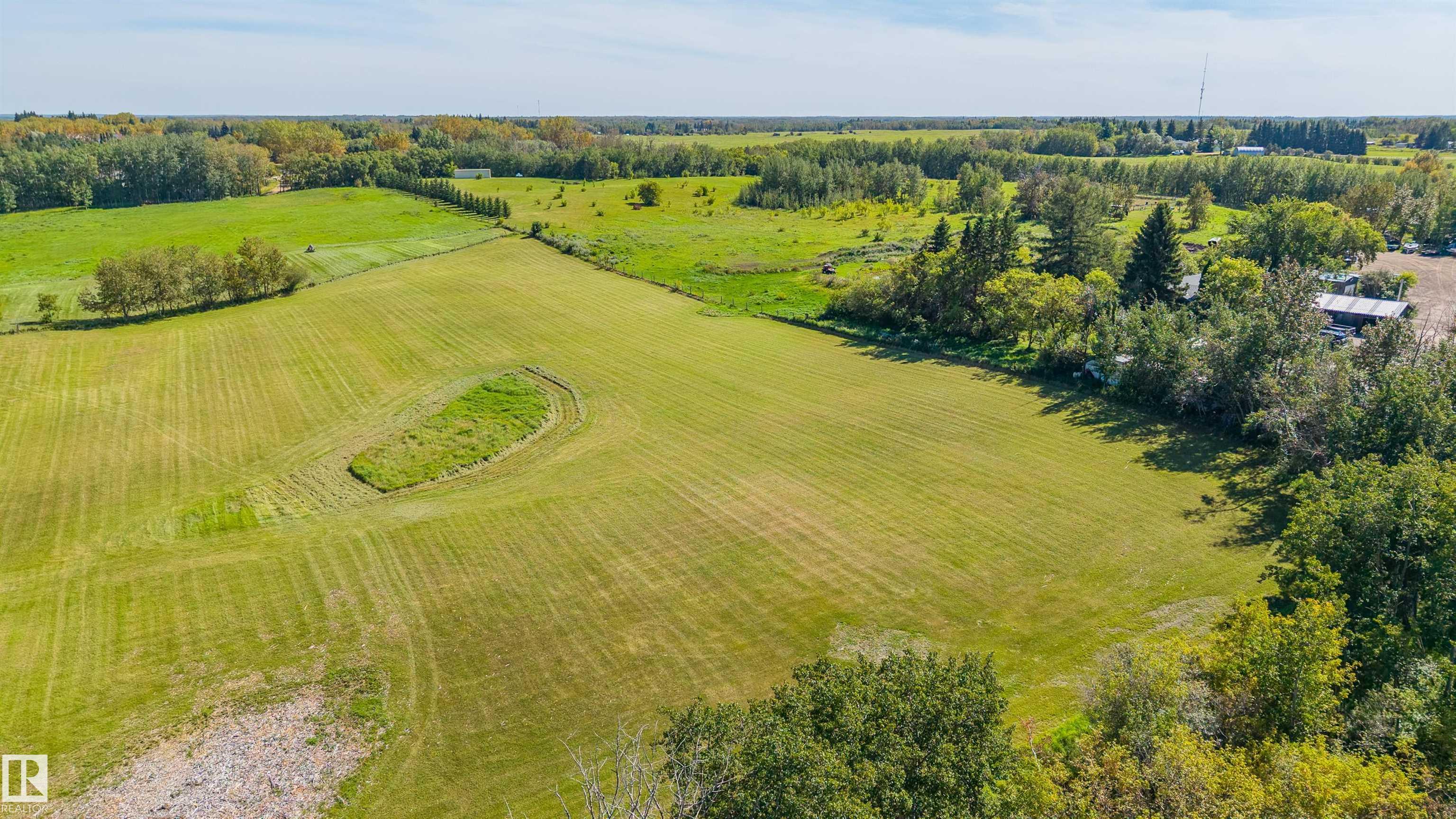 Photo 35 at 3 22459 Township Road 530, Barry Hill, Rural Strathcona County