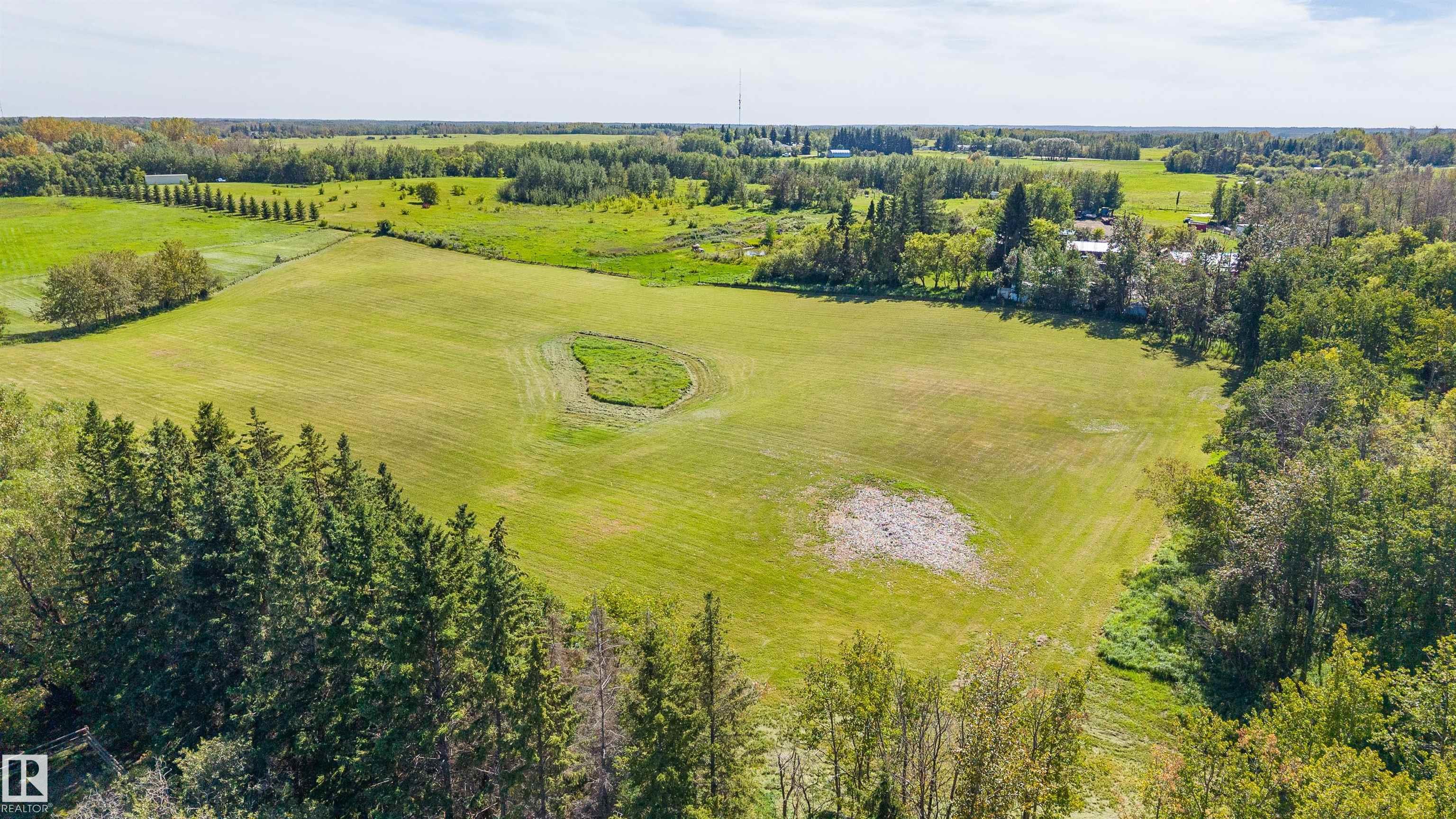 Photo 39 at 3 22459 Township Road 530, Barry Hill, Rural Strathcona County