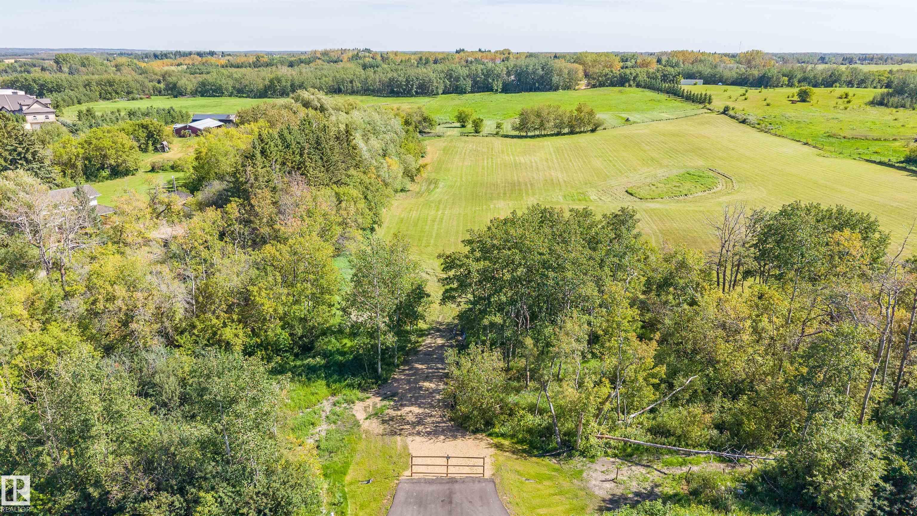 Photo 49 at 3 22459 Township Road 530, Barry Hill, Rural Strathcona County