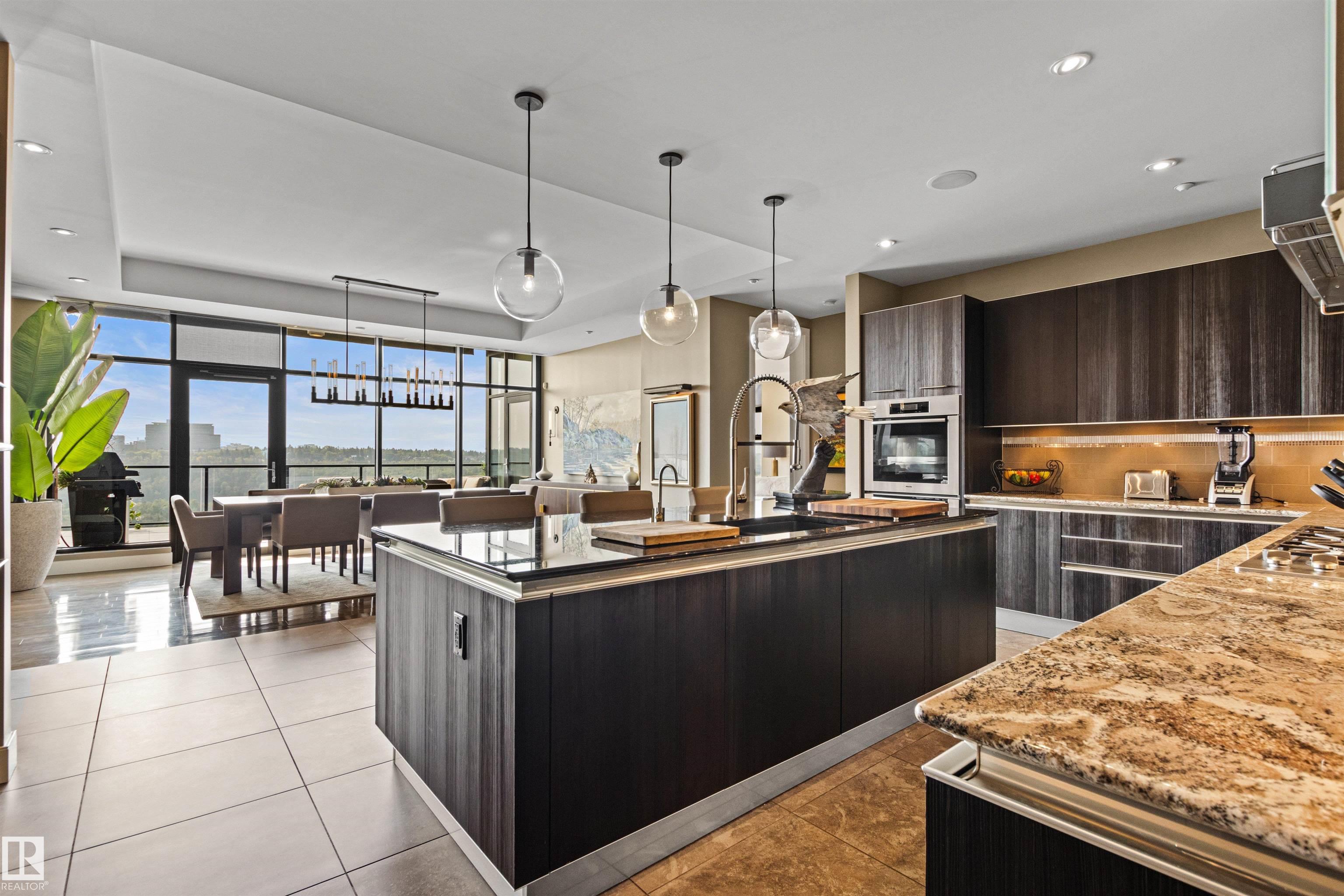 Photo 38 at 401 - 11930 100 Avenue NW, Wîhkwêntôwin, Edmonton