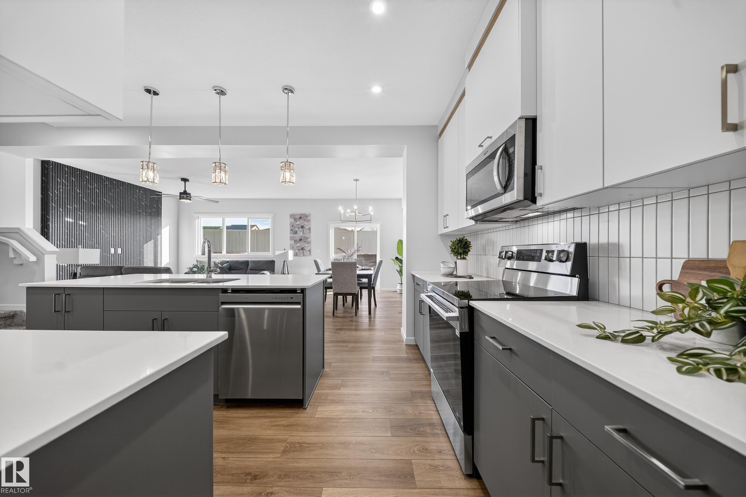 Photo 11 at 20723 24 Avenue NW, The Uplands, Edmonton