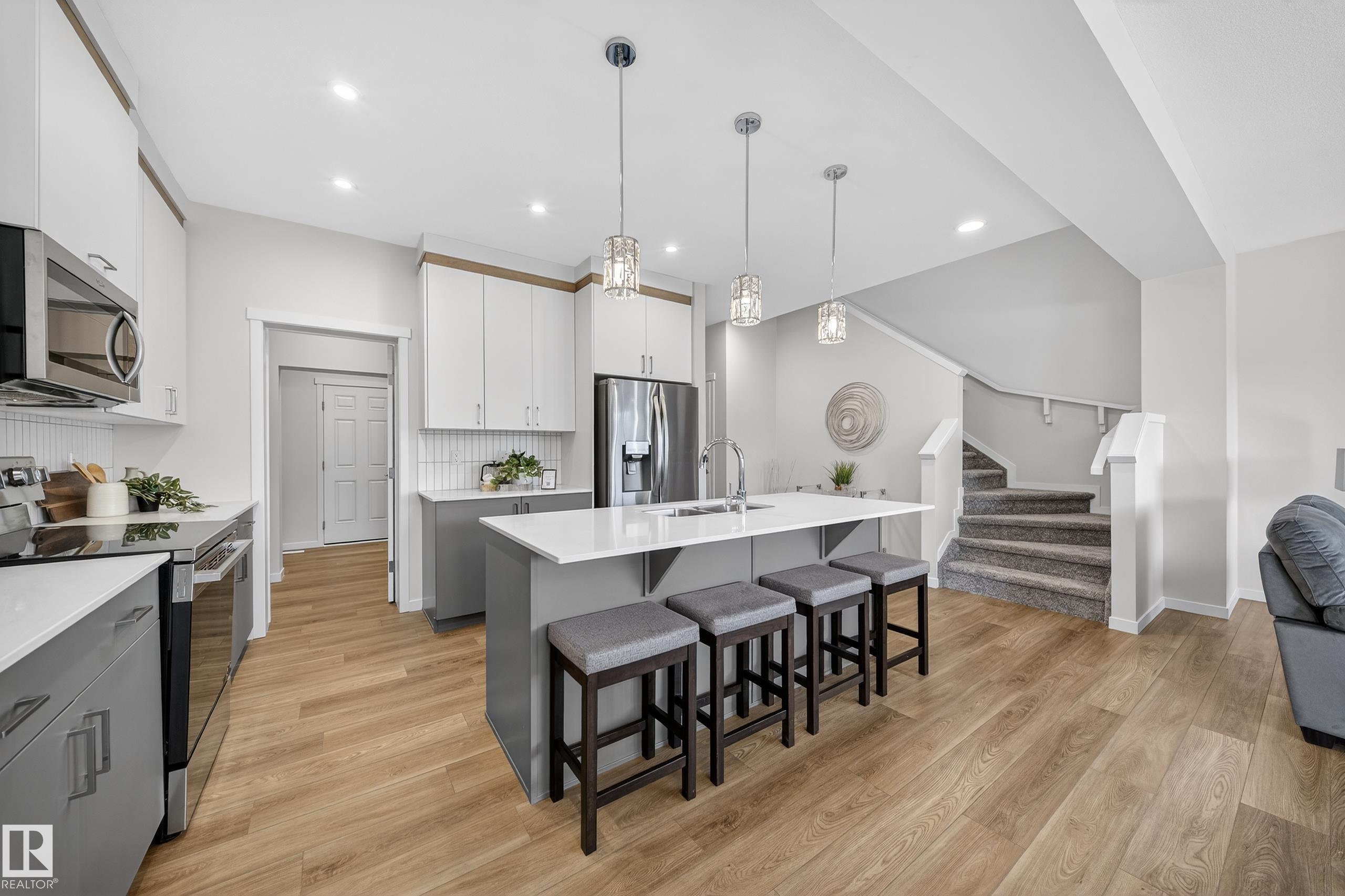Photo 24 at 20723 24 Avenue NW, The Uplands, Edmonton