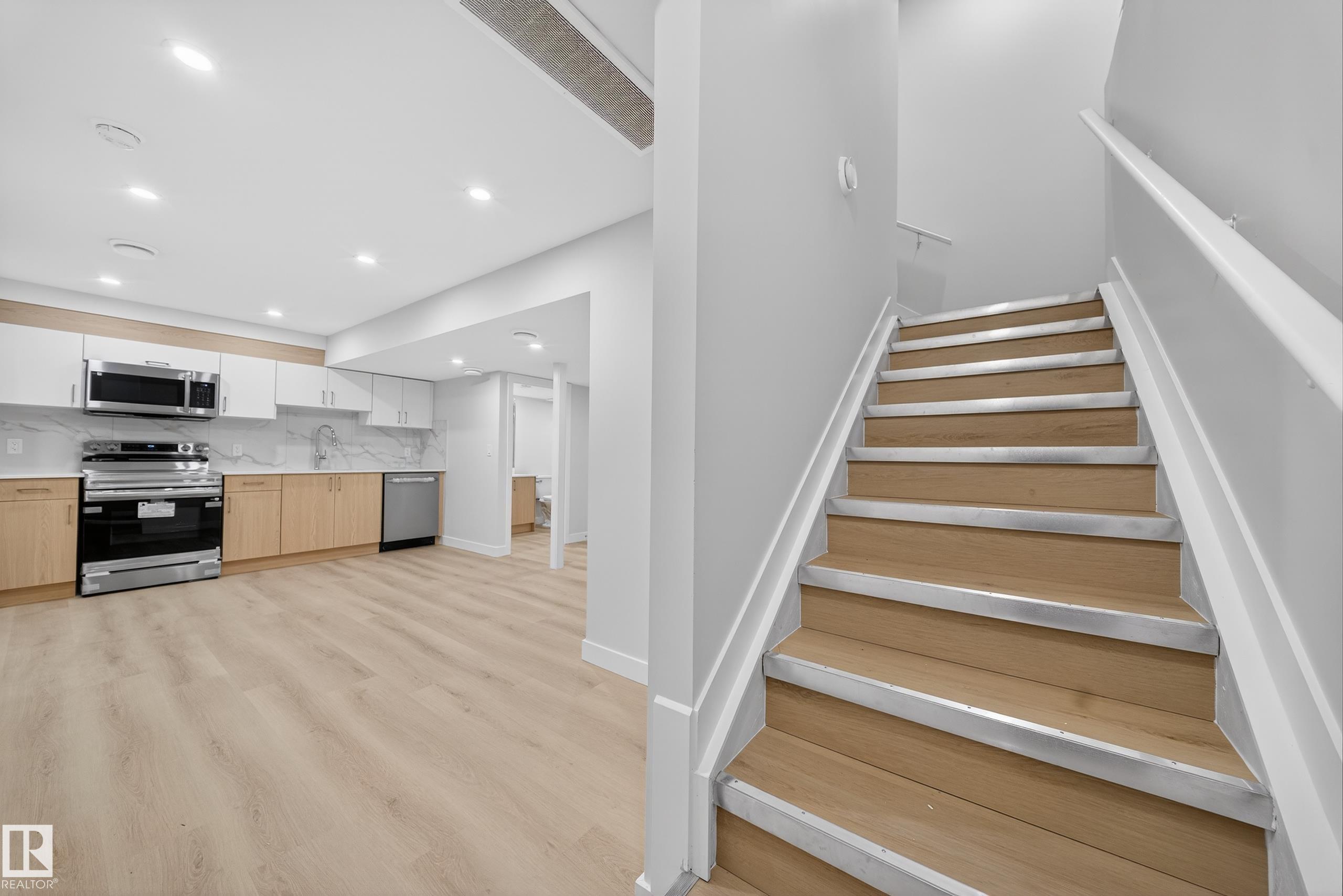 Photo 40 at 20723 24 Avenue NW, The Uplands, Edmonton