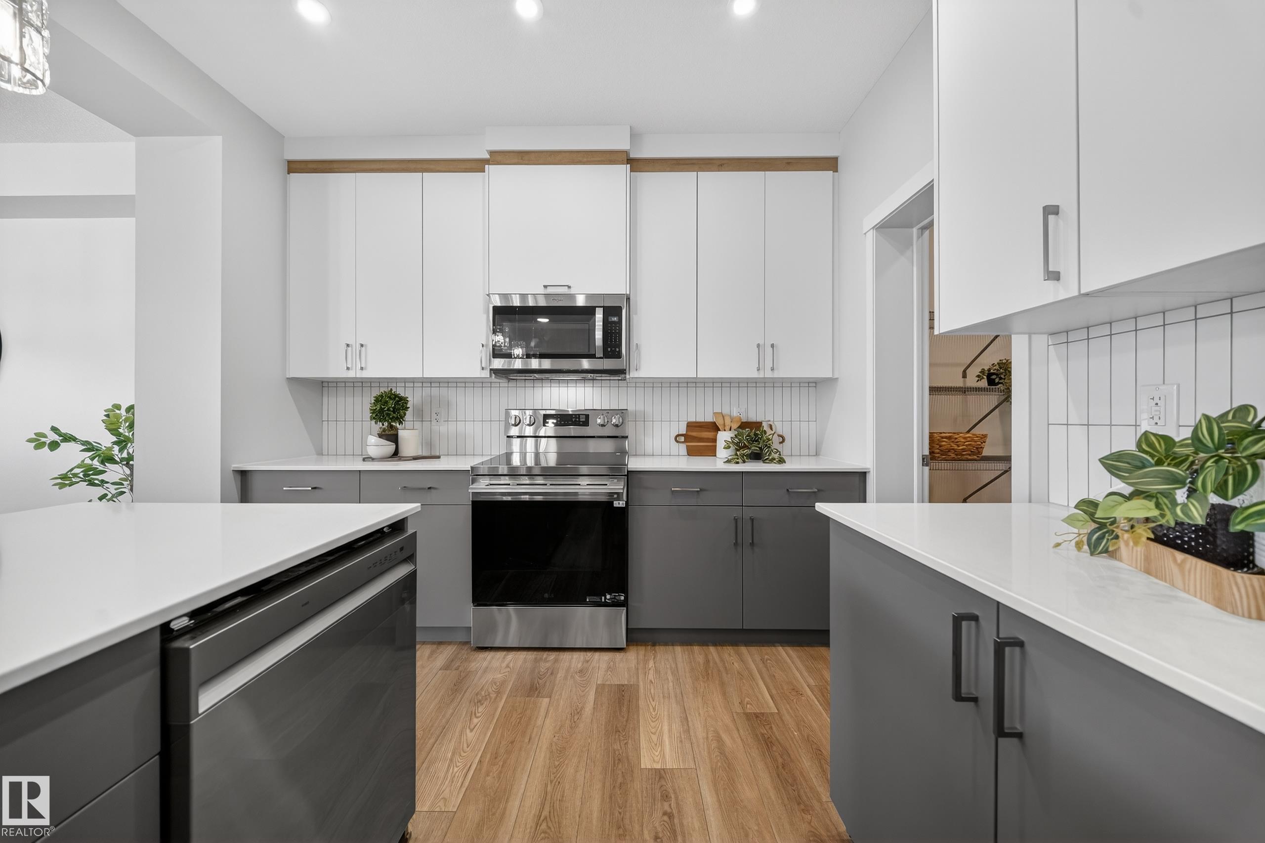 Photo 10 at 20723 24 Avenue NW, The Uplands, Edmonton