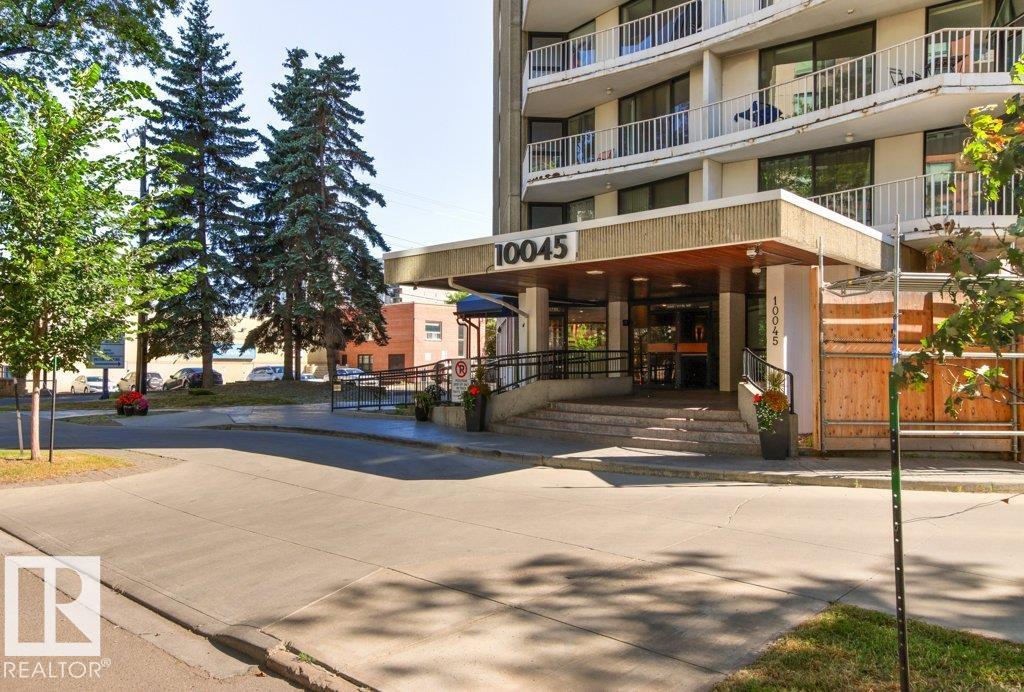 Photo 2 at 303 - 10045 117 Street NW, Wîhkwêntôwin, Edmonton