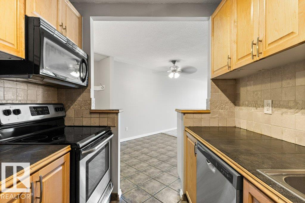 Photo 16 at 303 - 10045 117 Street NW, Wîhkwêntôwin, Edmonton