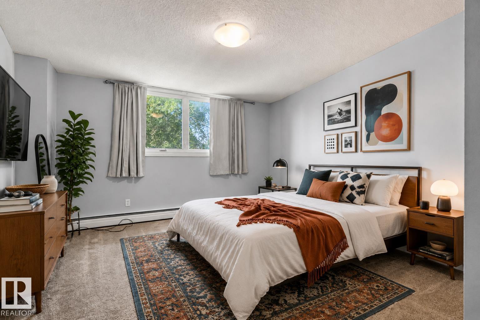 Photo 21 at 303 - 10045 117 Street NW, Wîhkwêntôwin, Edmonton