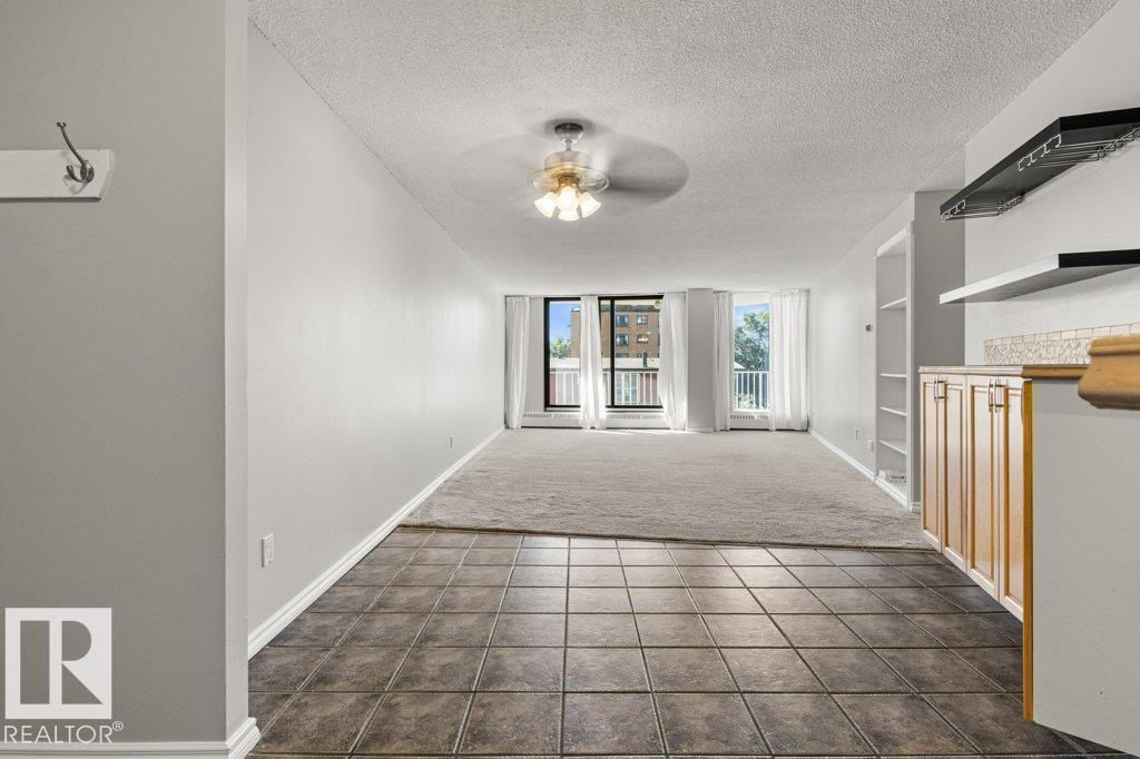 Photo 9 at 303 - 10045 117 Street NW, Wîhkwêntôwin, Edmonton
