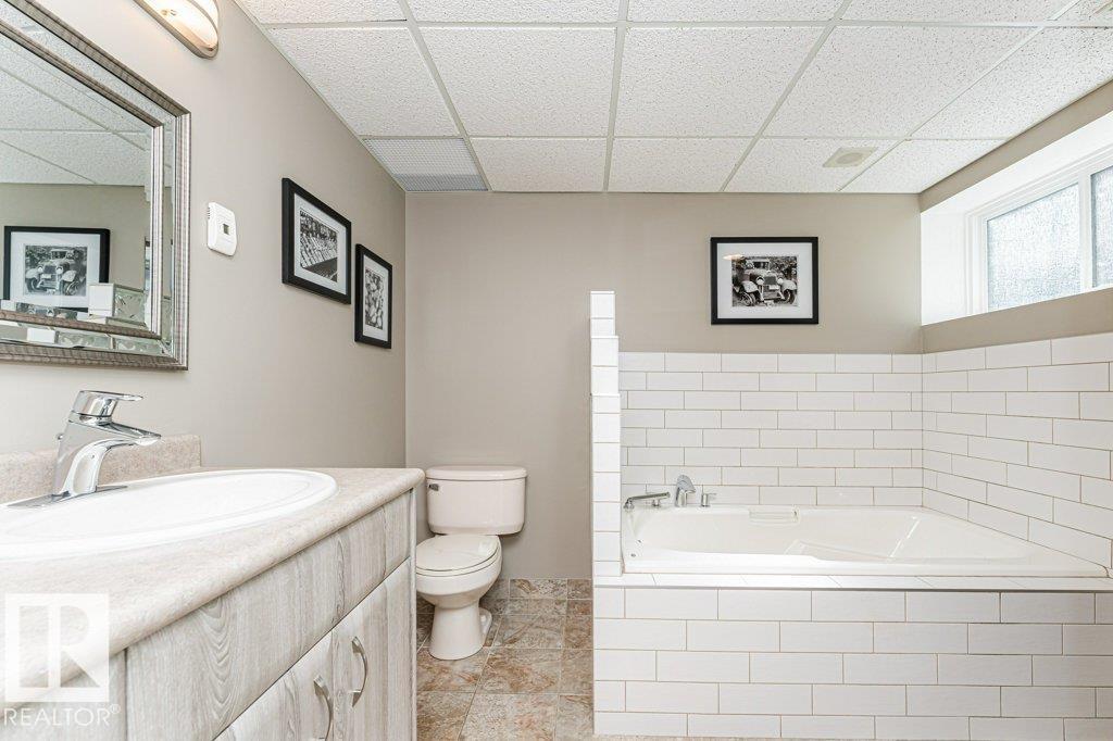 Photo 37 at 10439 14 Avenue NW, Bearspaw, Edmonton