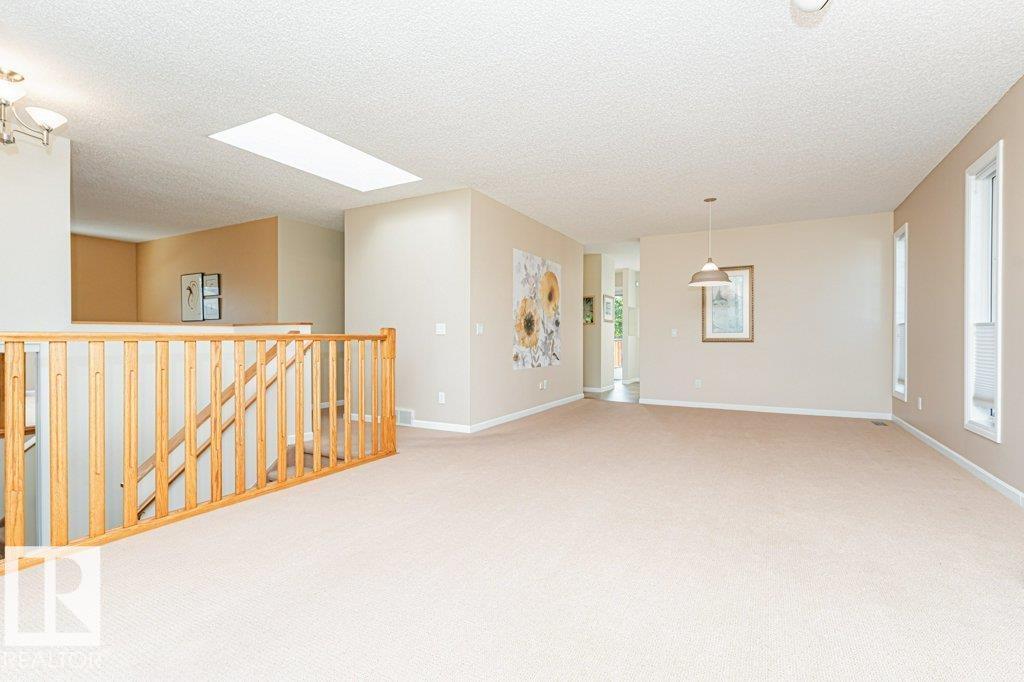 Photo 10 at 10439 14 Avenue NW, Bearspaw, Edmonton