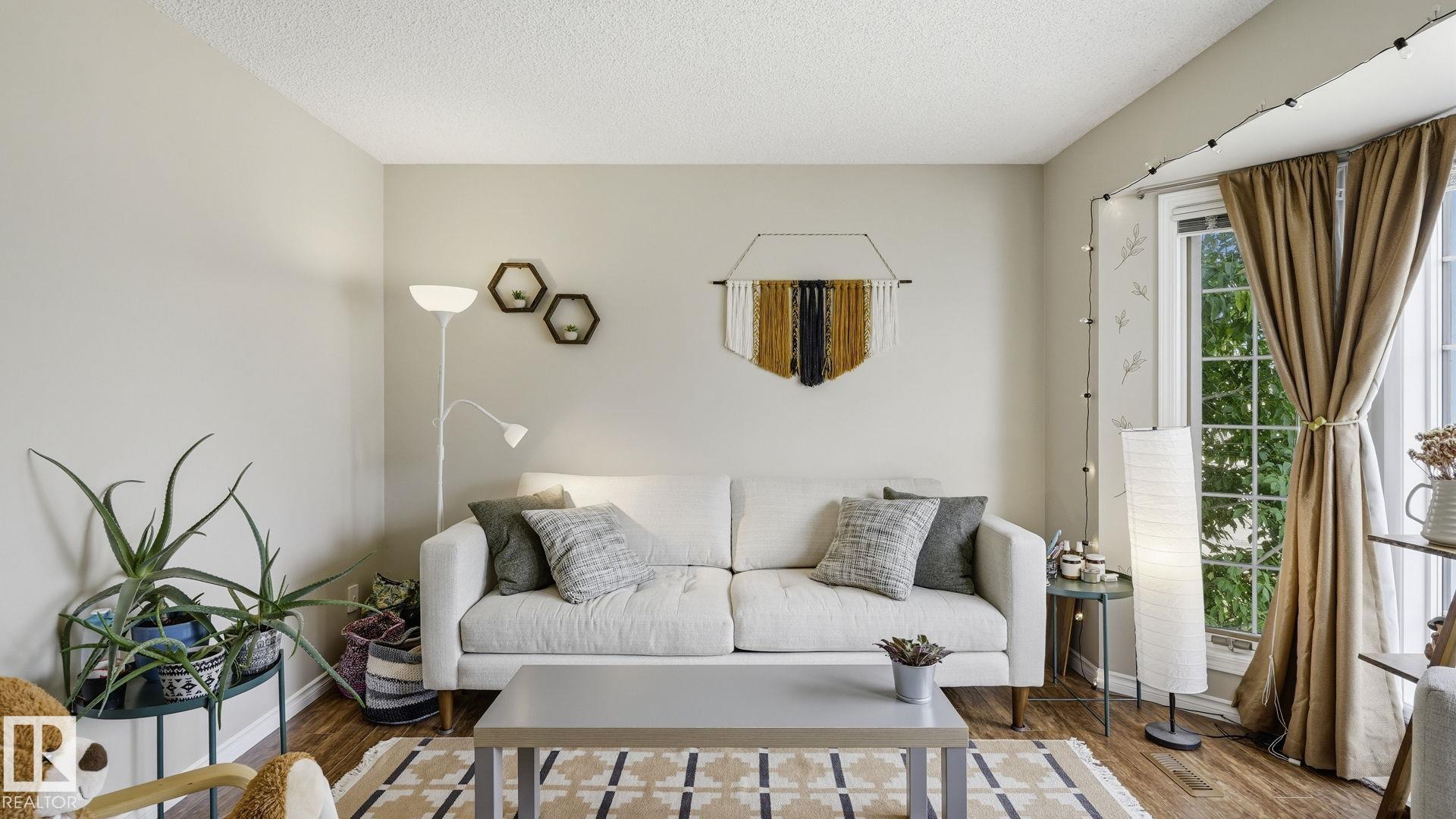 Photo 6 at 8230 71 Street NW, Kenilworth, Edmonton