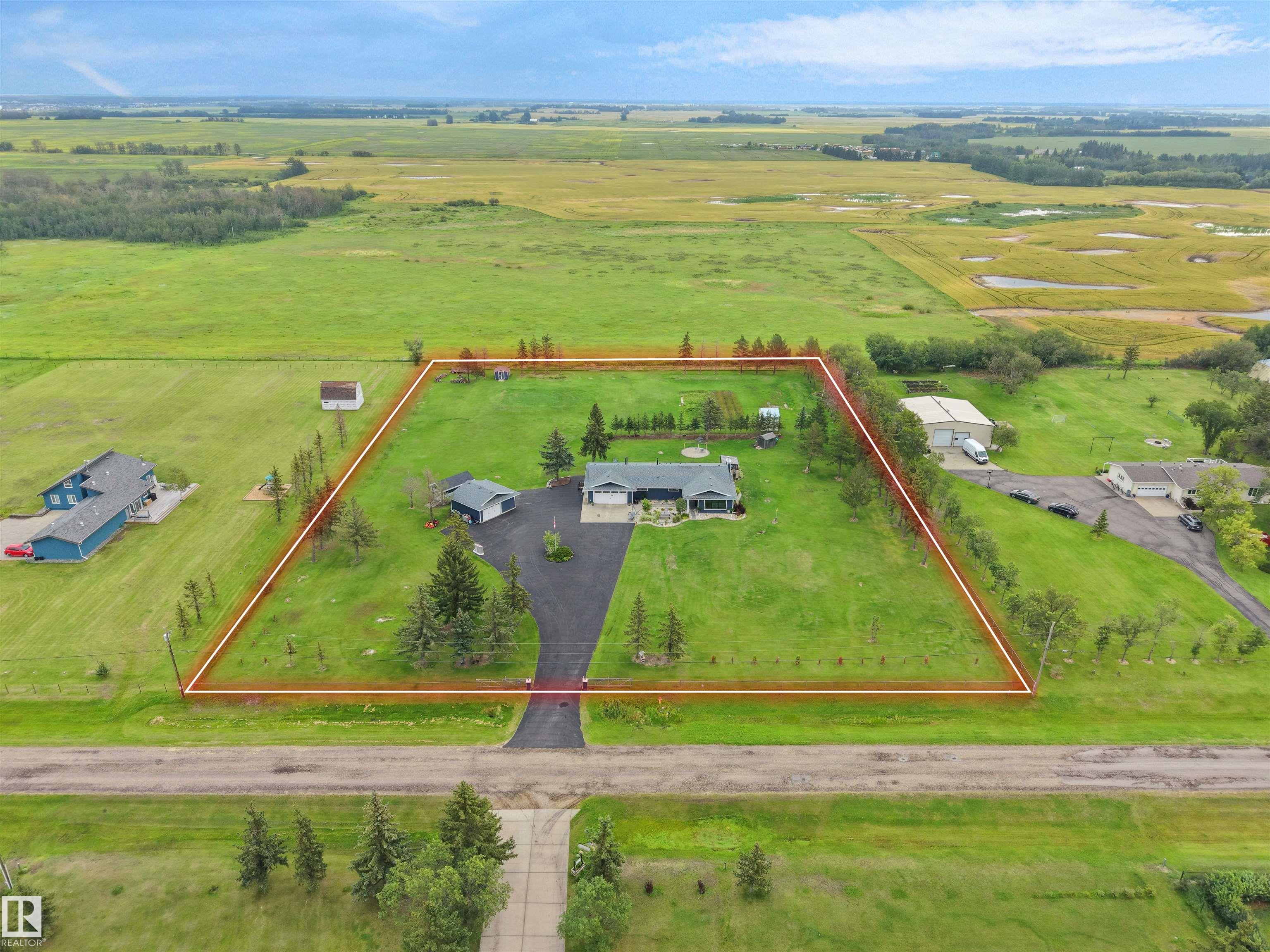 Photo 11 at 1150 50242 Rge Rd 244a, Brenda Vista, Rural Leduc County