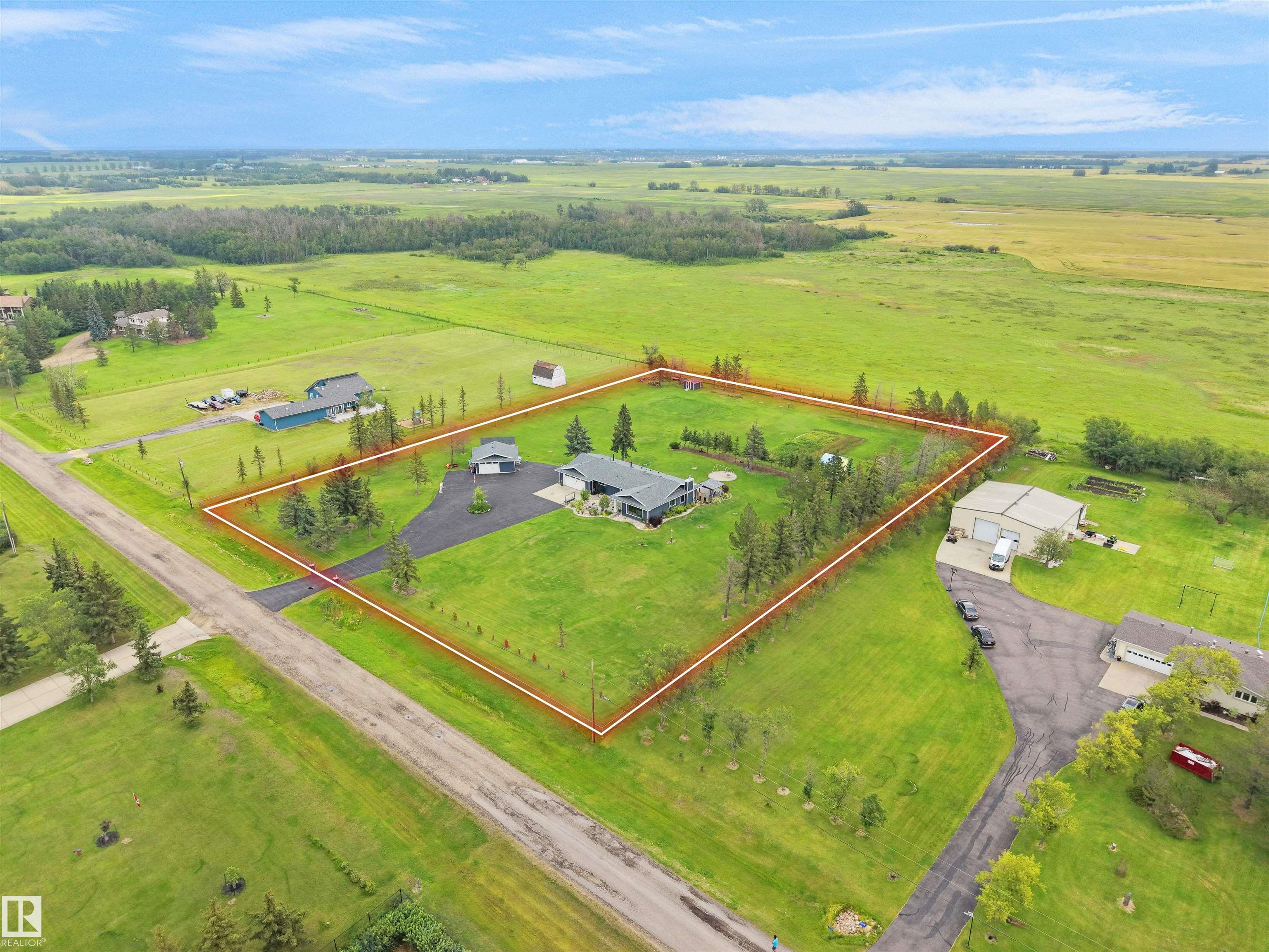 Photo 12 at 1150 50242 Rge Rd 244a, Brenda Vista, Rural Leduc County