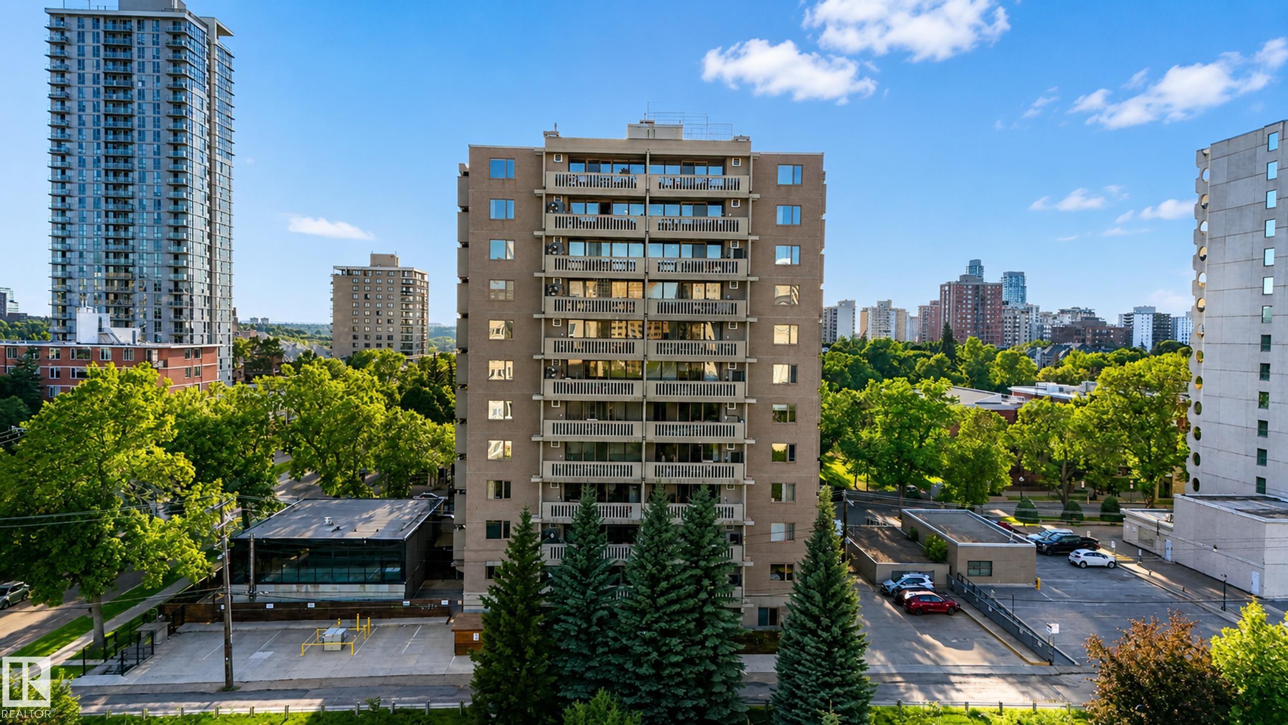 301 - 9809 110 Street NW, Wîhkwêntôwin, Edmonton