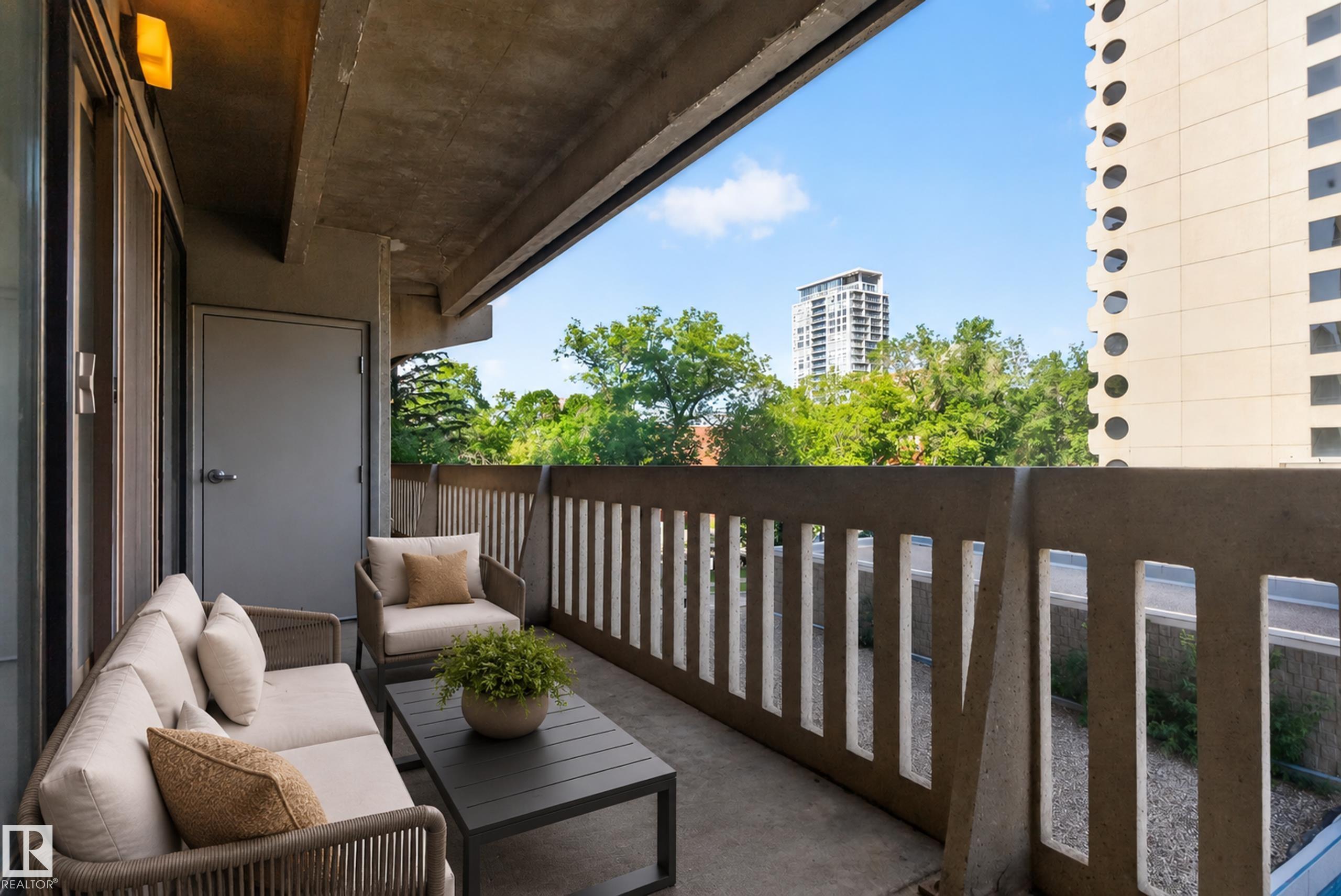 Photo 10 at 301 - 9809 110 Street NW, Wîhkwêntôwin, Edmonton