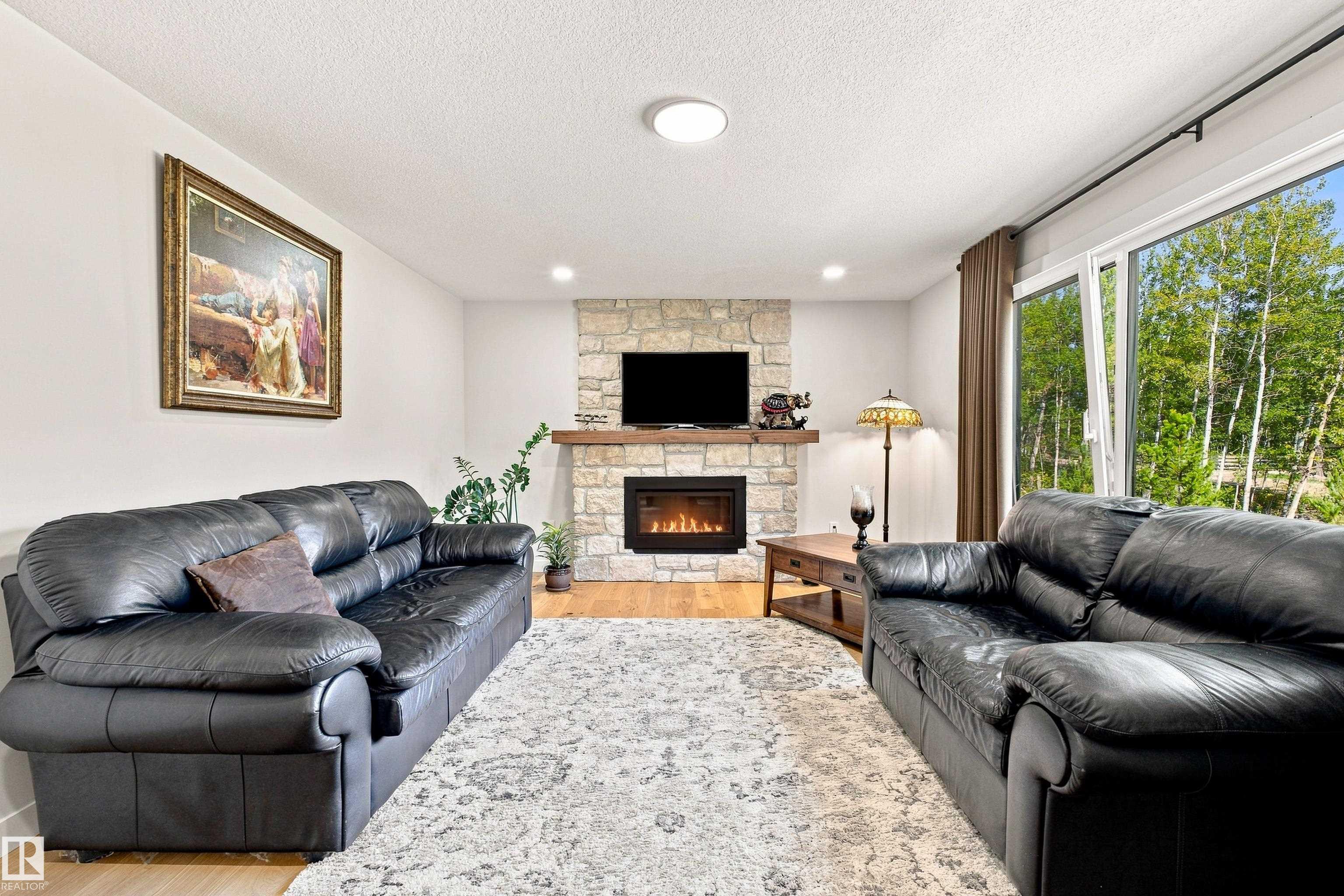 Photo 11 at 62 - 52145 Rge Road 225, Laurina Estates, Rural Strathcona County