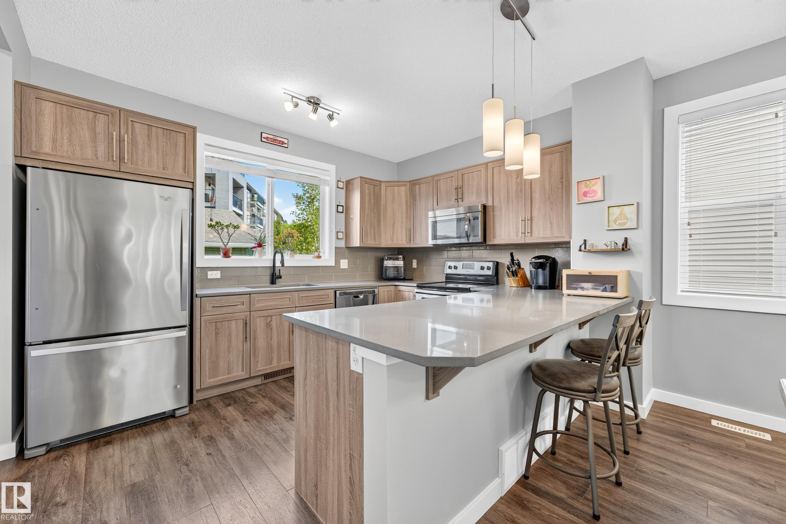 Photo 11 at 2821 Maple Way NW, Maple Crest, Edmonton