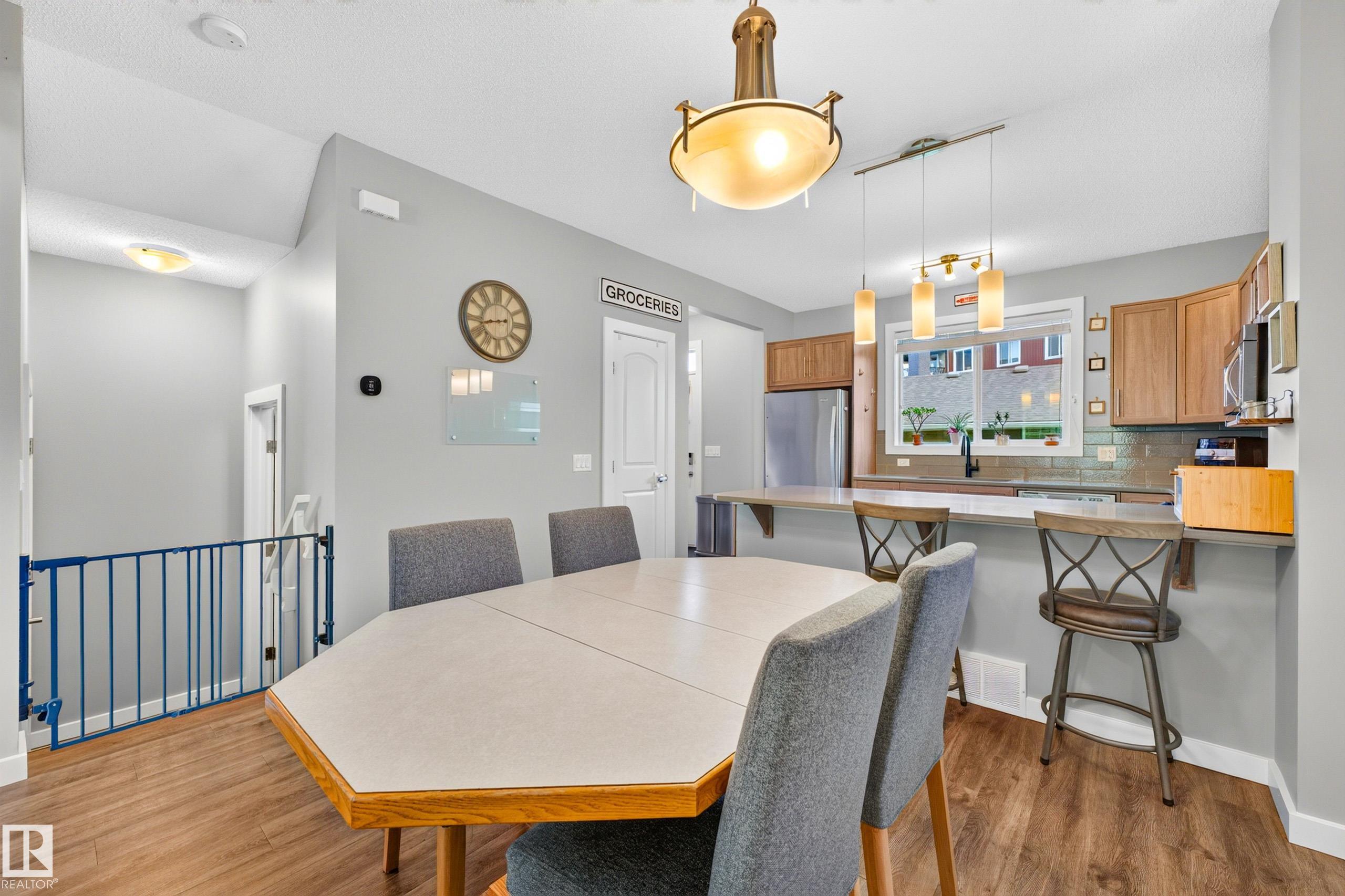 Photo 10 at 2821 Maple Way NW, Maple Crest, Edmonton