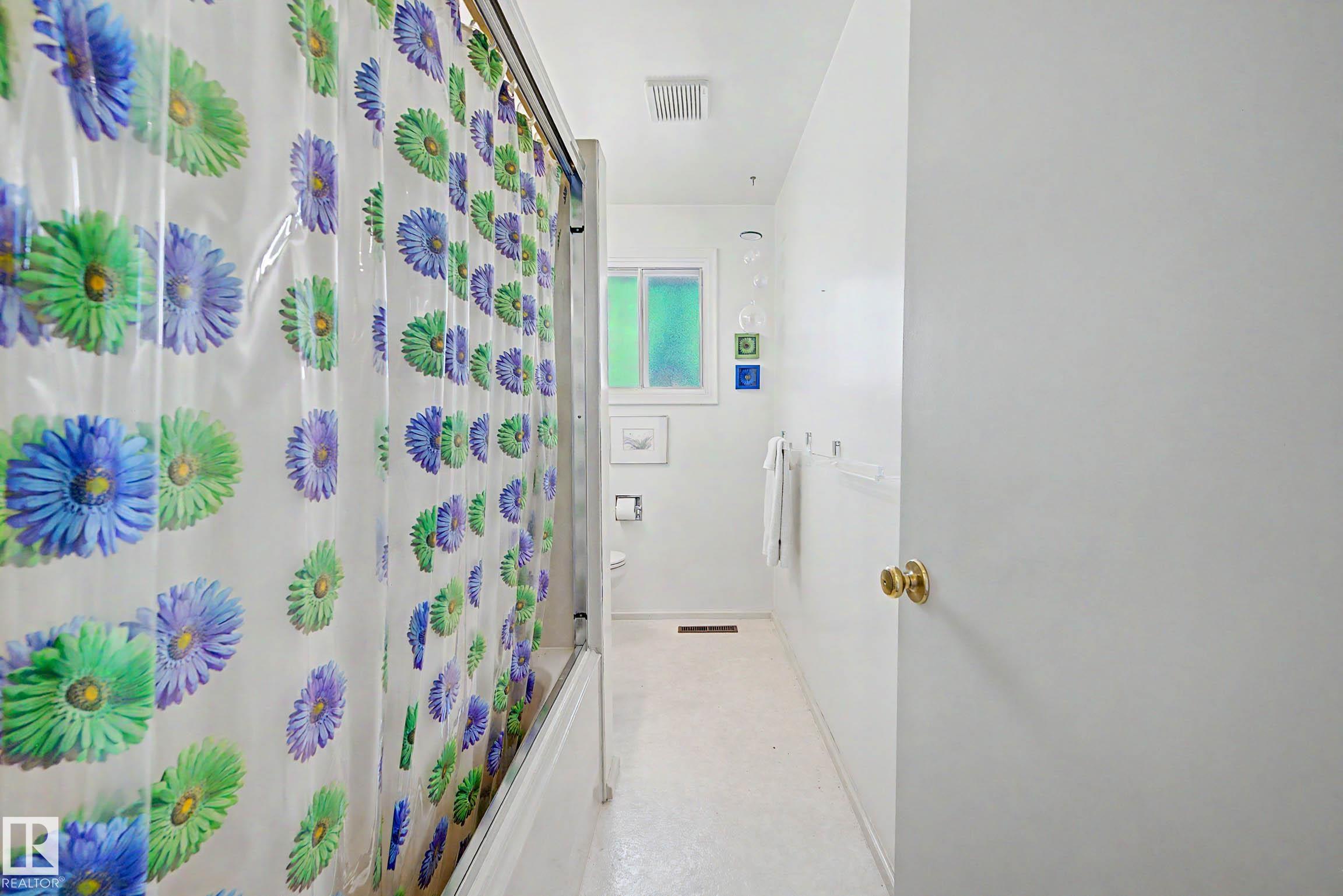 Photo 23 at 6720 95 Avenue NW, Ottewell, Edmonton
