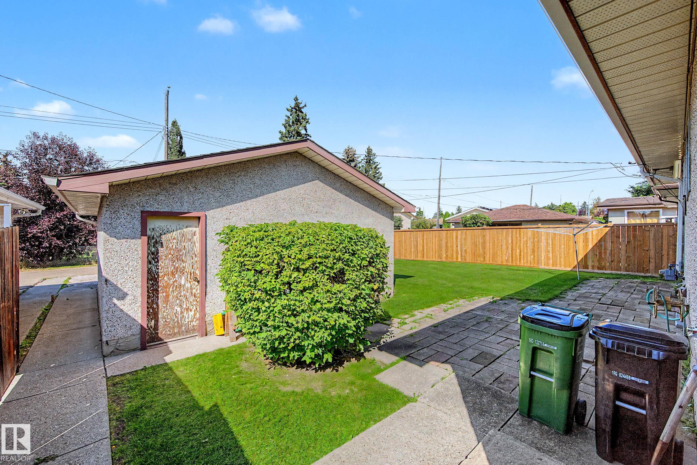 Photo 38 at 6720 95 Avenue NW, Ottewell, Edmonton