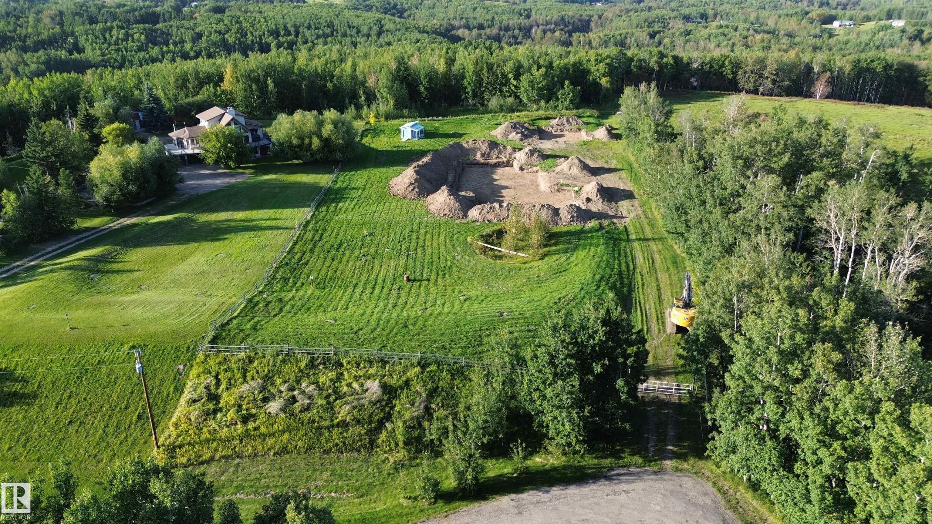9 - 53417 Range Road 14, Hycrest Place II, Rural Parkland County